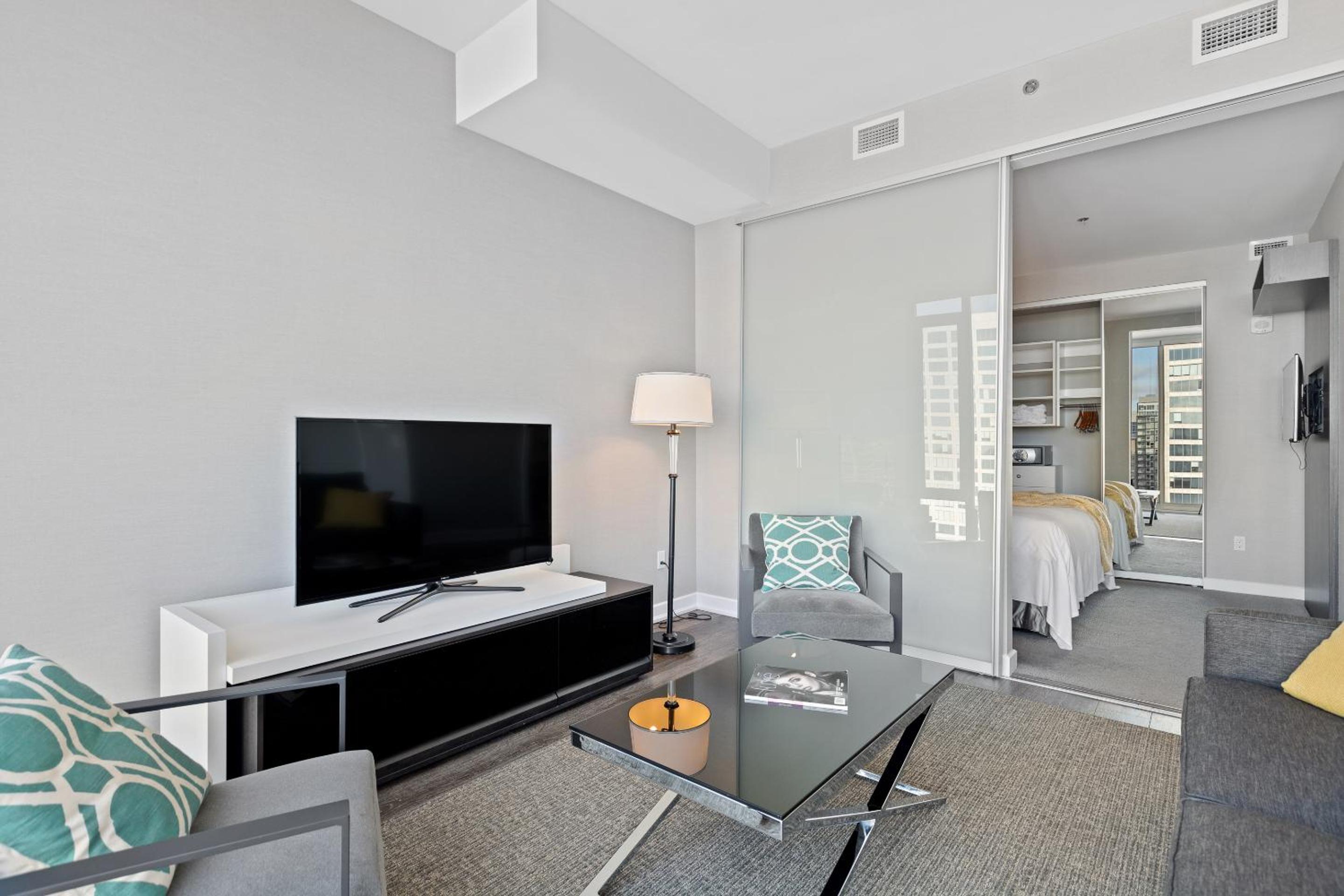 Deluxe Apartment photo 2