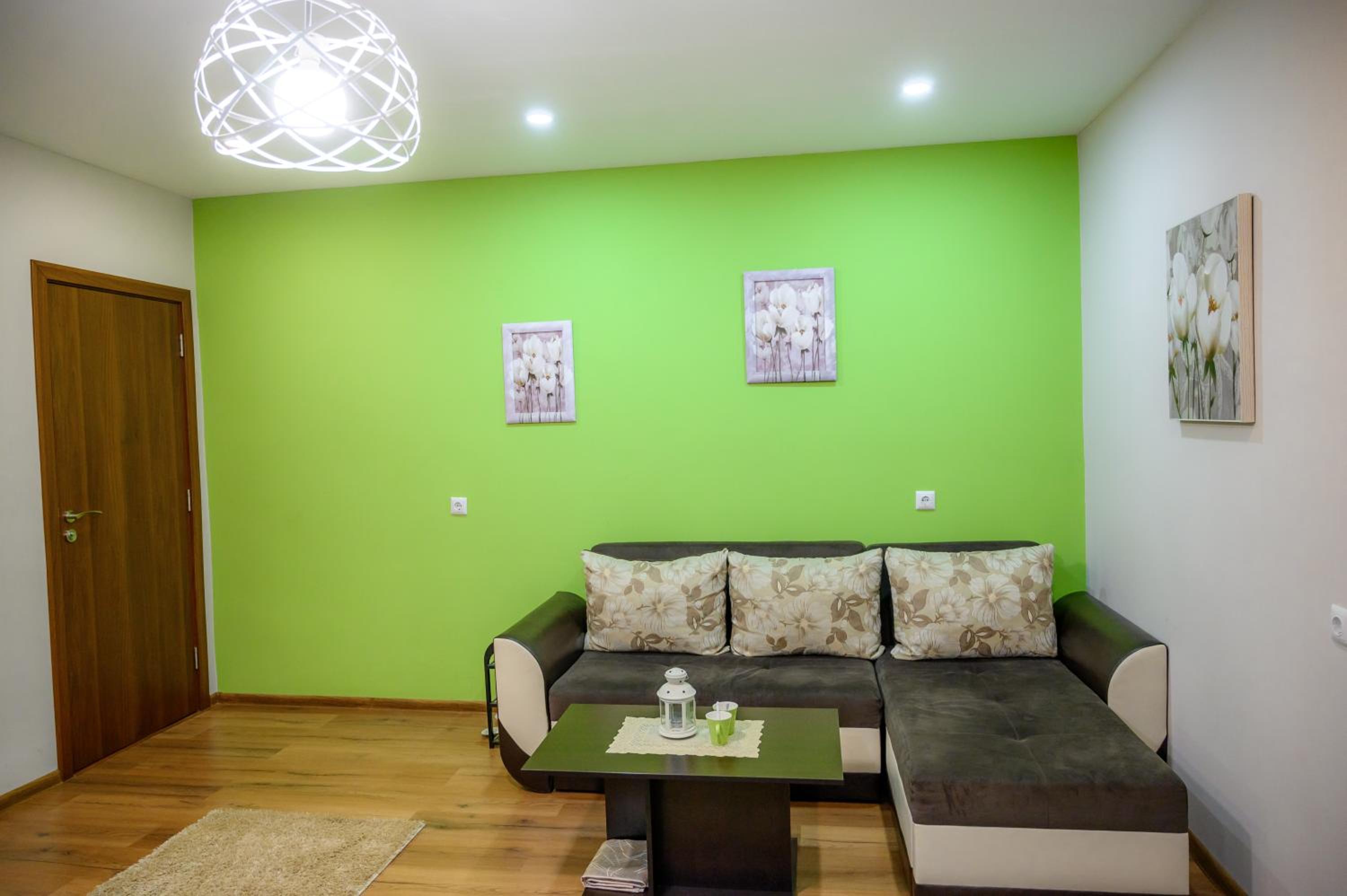 Large Double Room photo 2