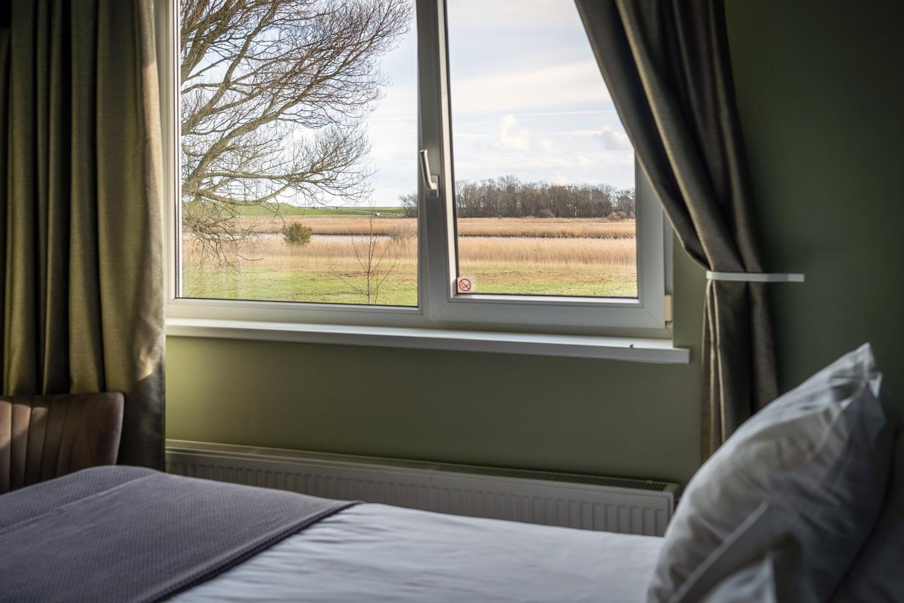 Double Room with Garden View - Photo 4
