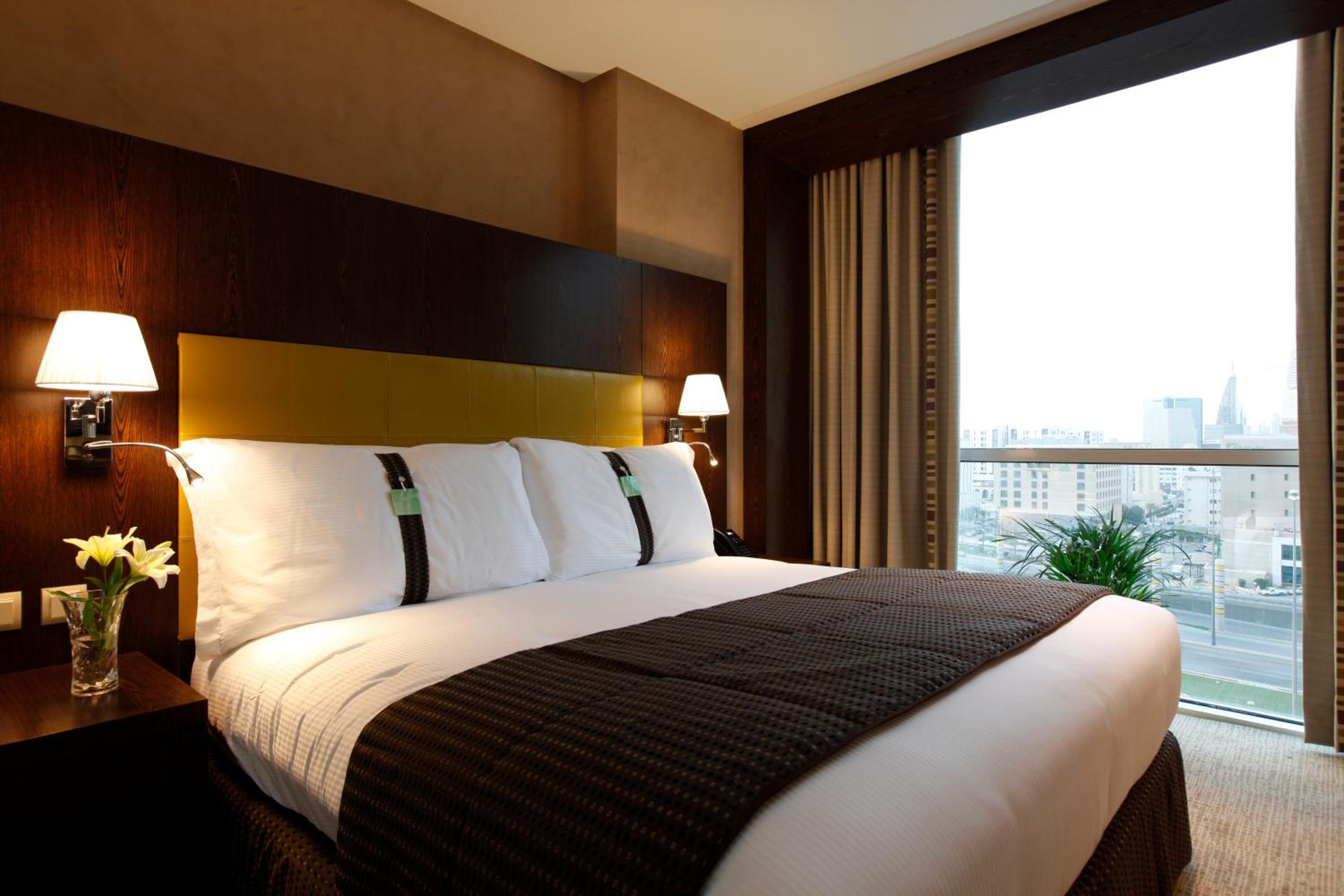 King Suite - Photo 1