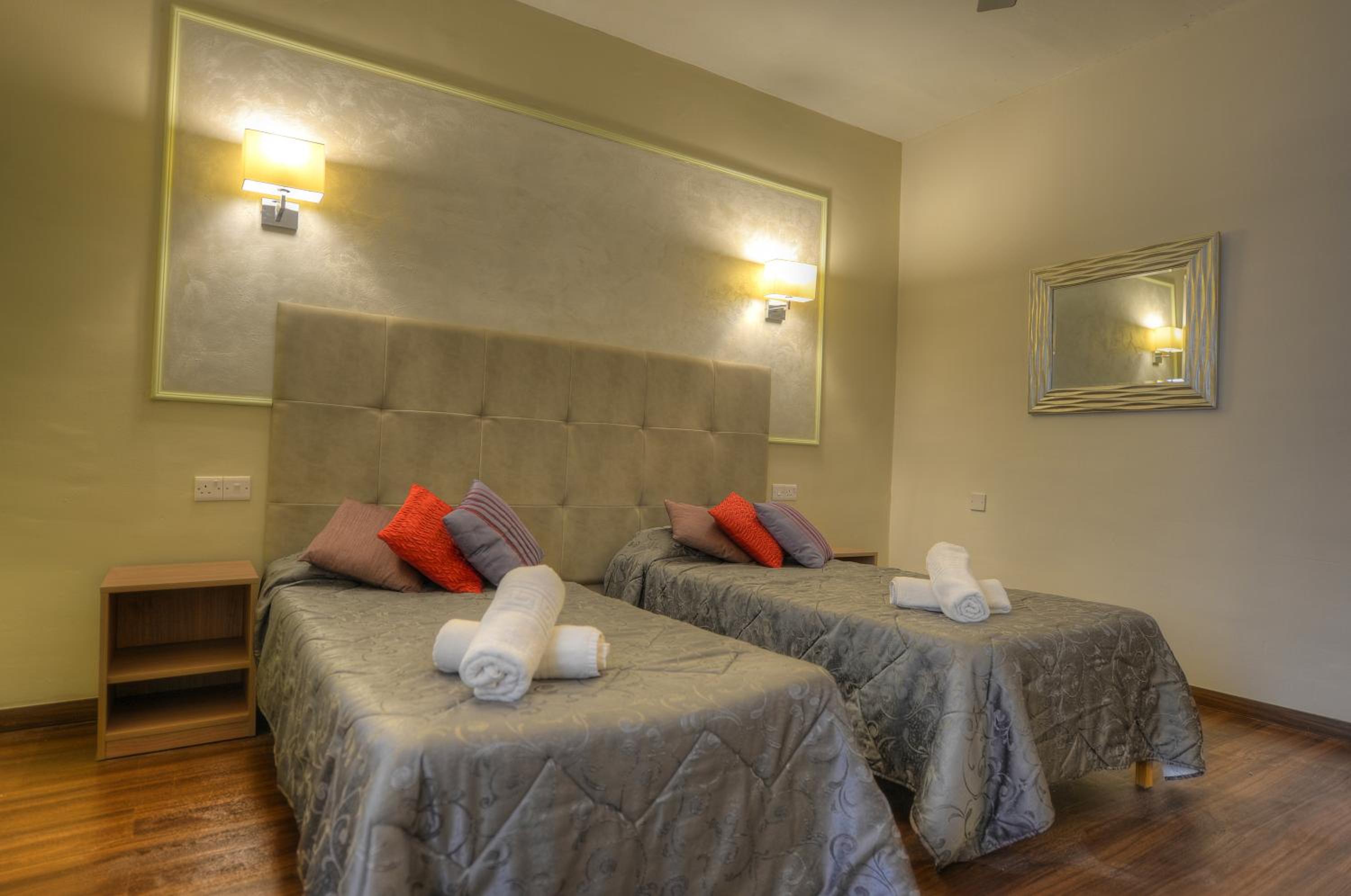 Economy Double or Twin Room - Photo 6
