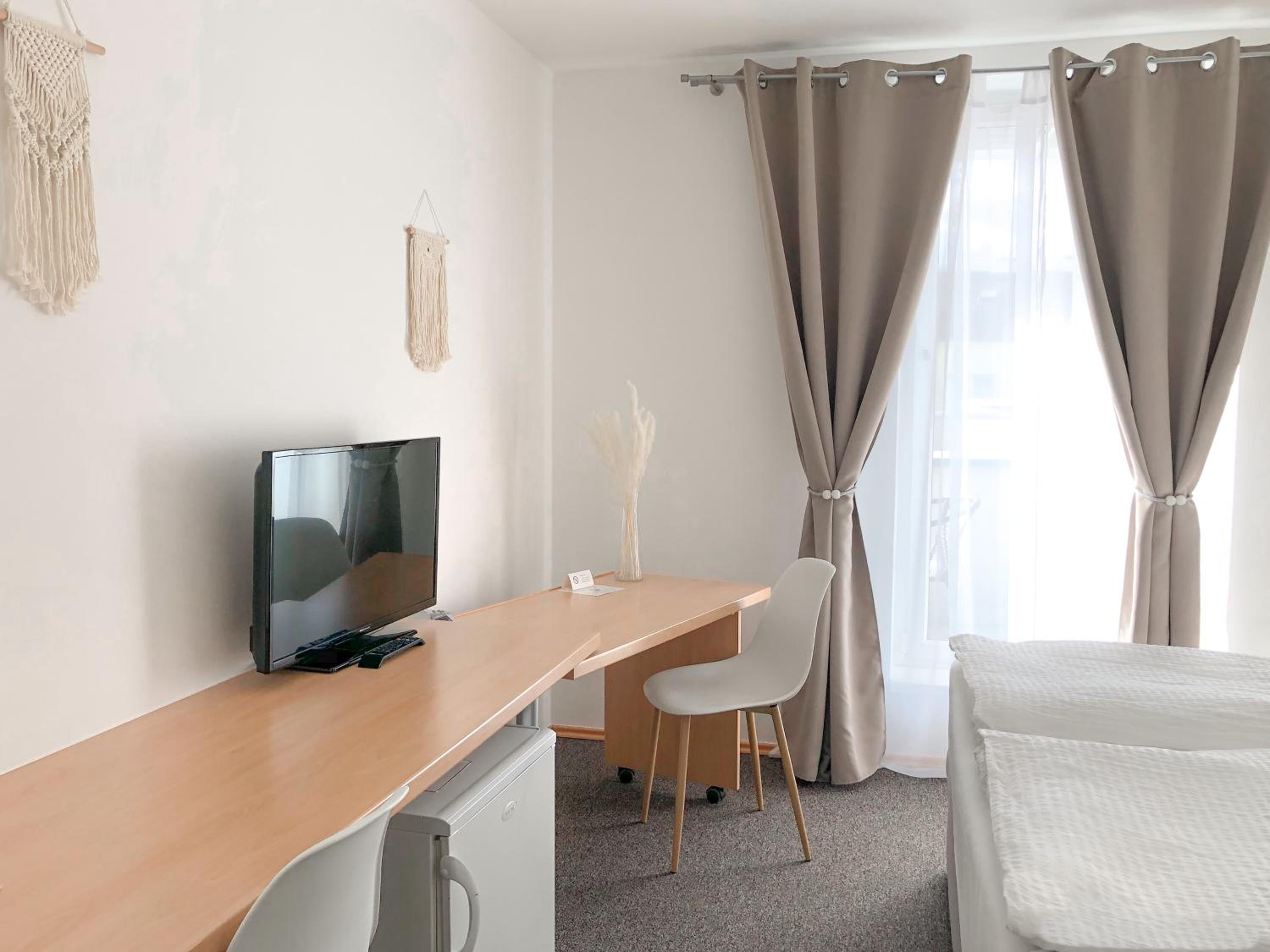 Double Room With Private Bathroom photo 3