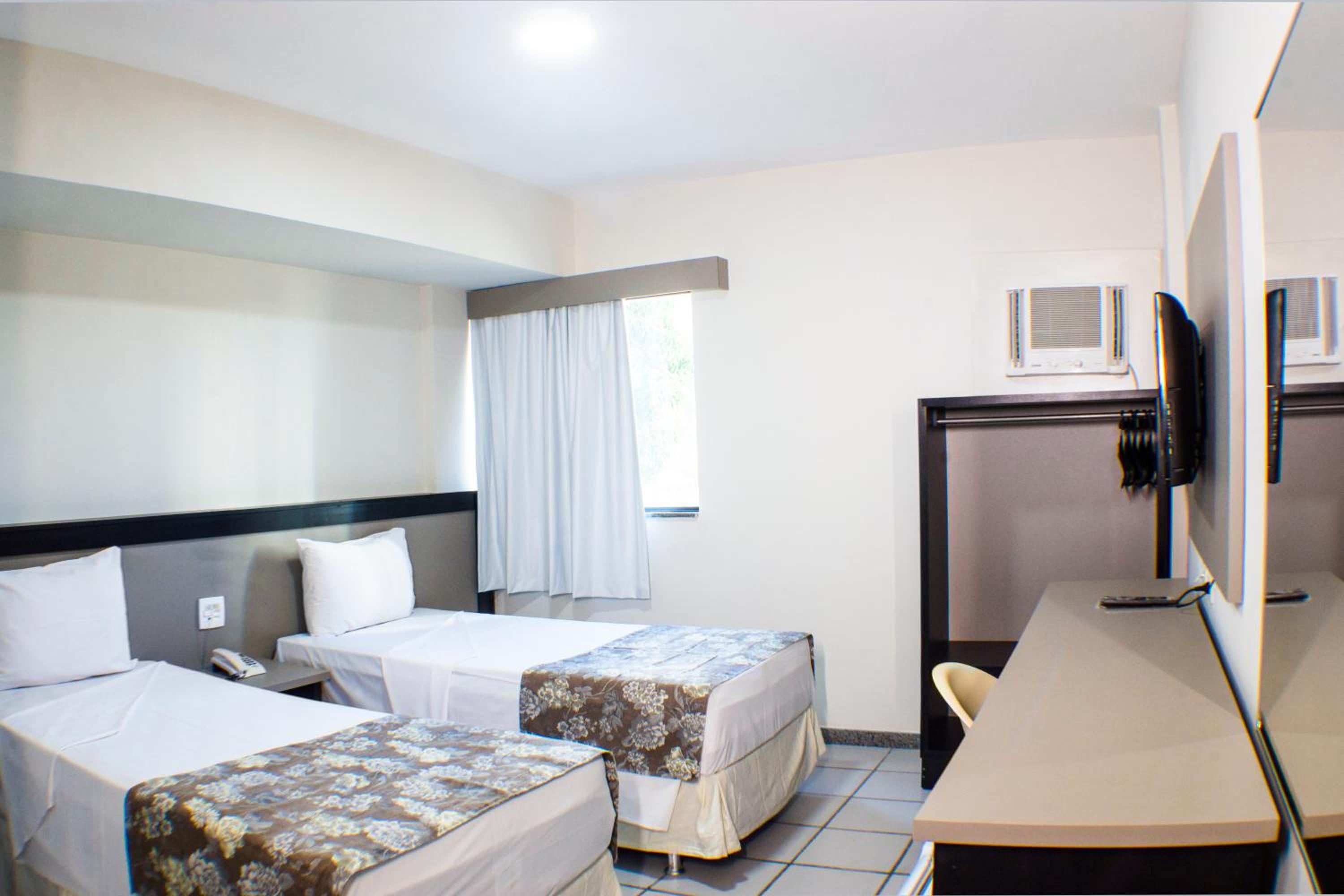 Standard Twin Room photo 2