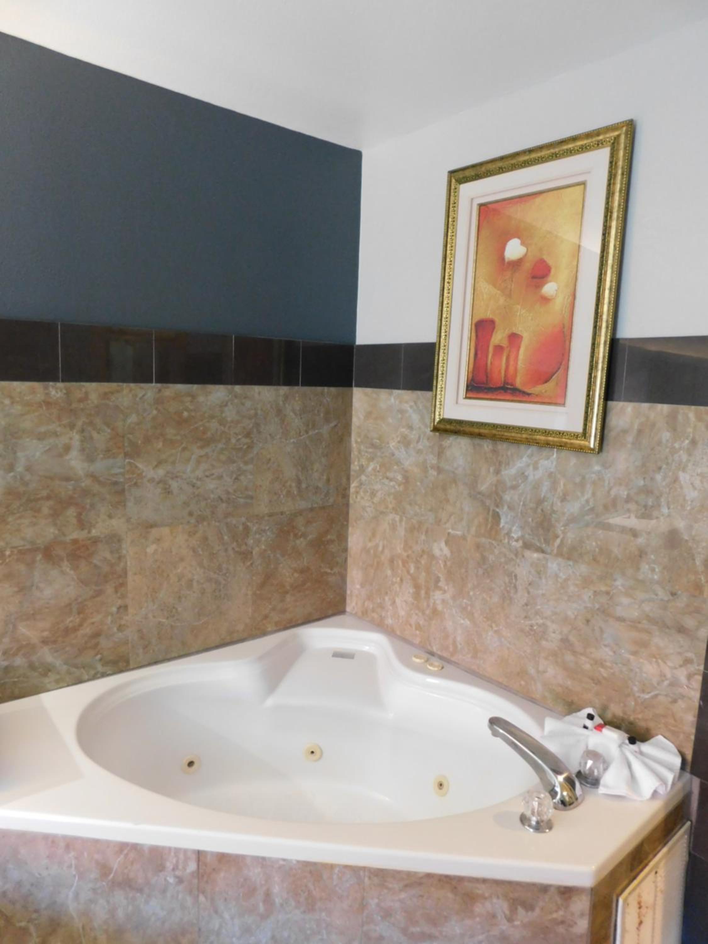 Deluxe King Studio Suite - Non-Smoking - Photo 6
