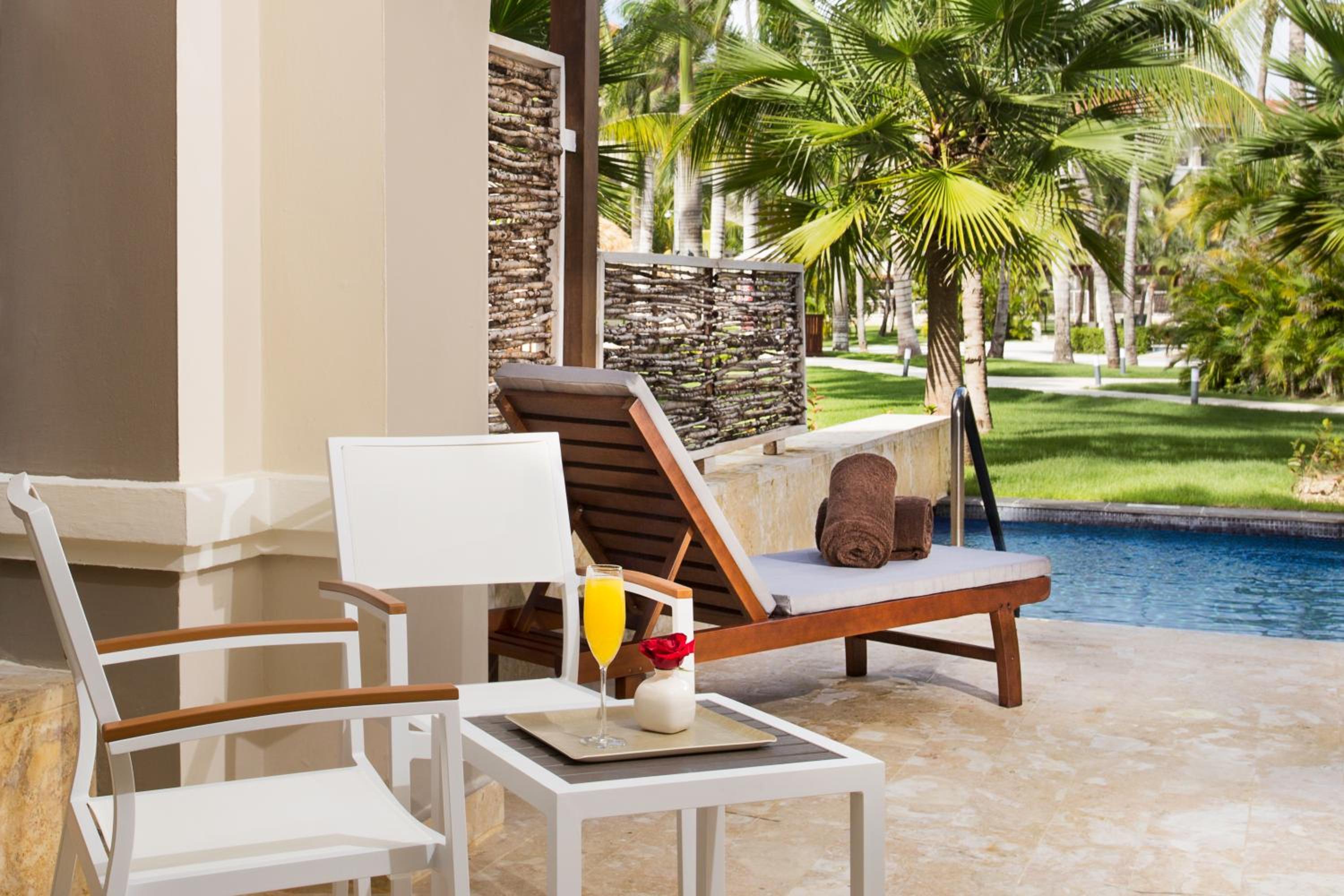 Preferred Club Junior Suite Private Pool King - Photo 2