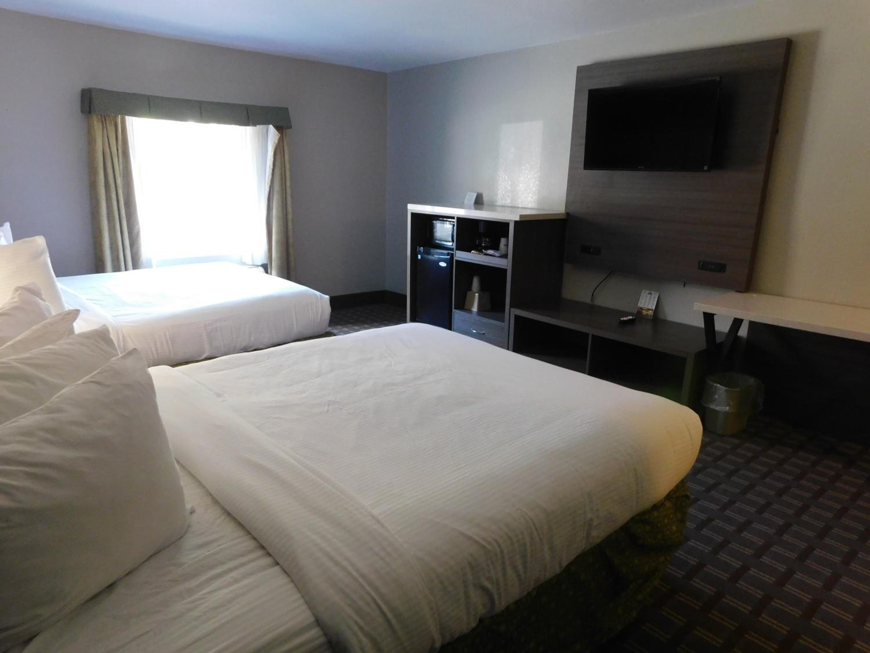 Standard Room, 2 Queen Beds, Accessible, Non Smoking - Photo 3