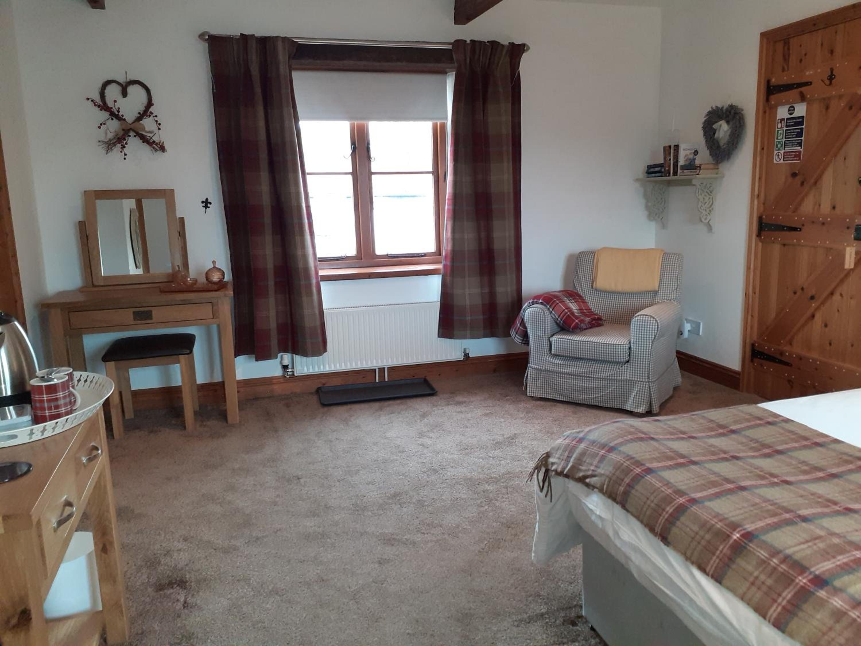 Superior King Suite photo 3
