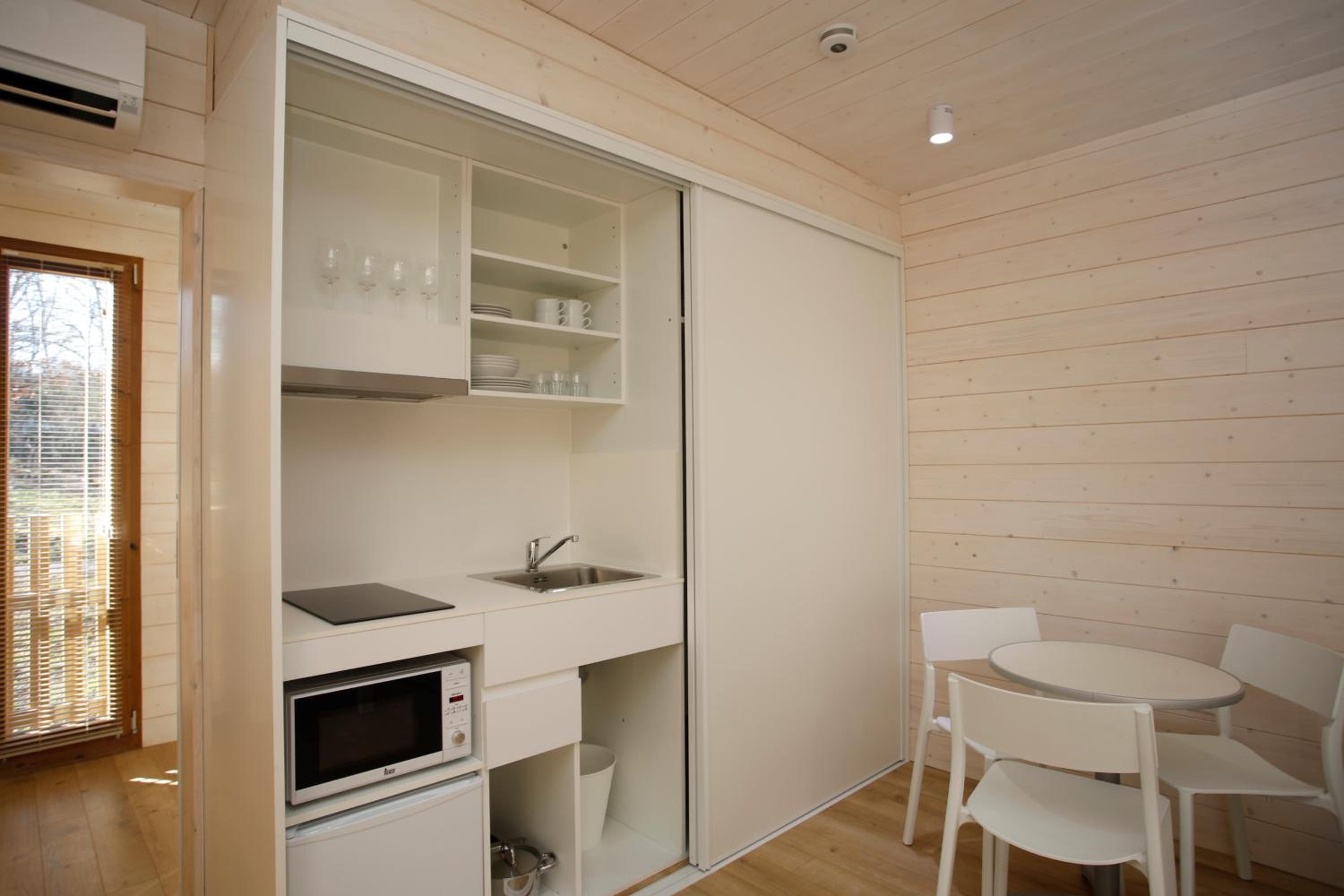 Apartment with Garden View - Photo 5