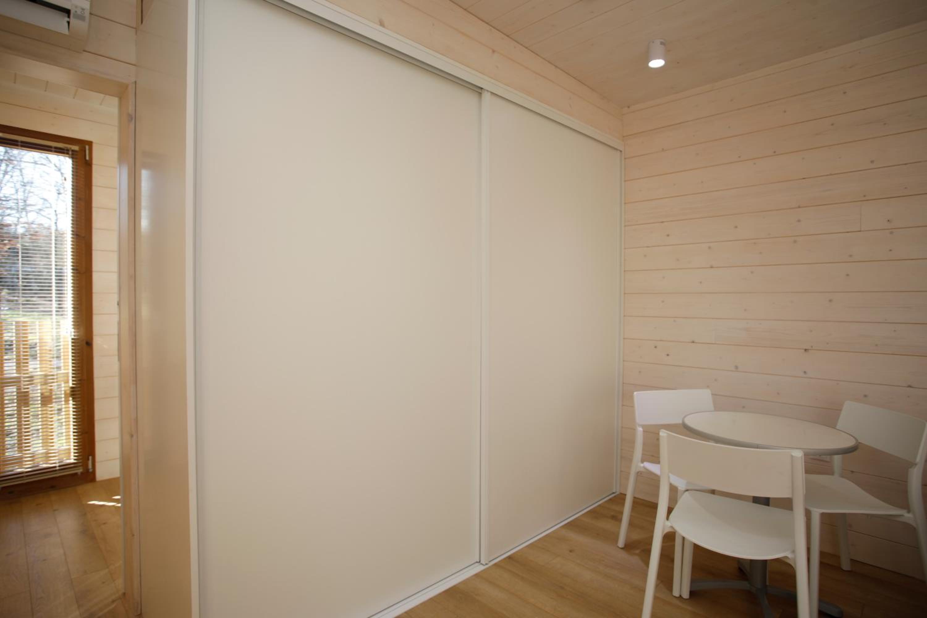 Apartment with Garden View - Photo 4