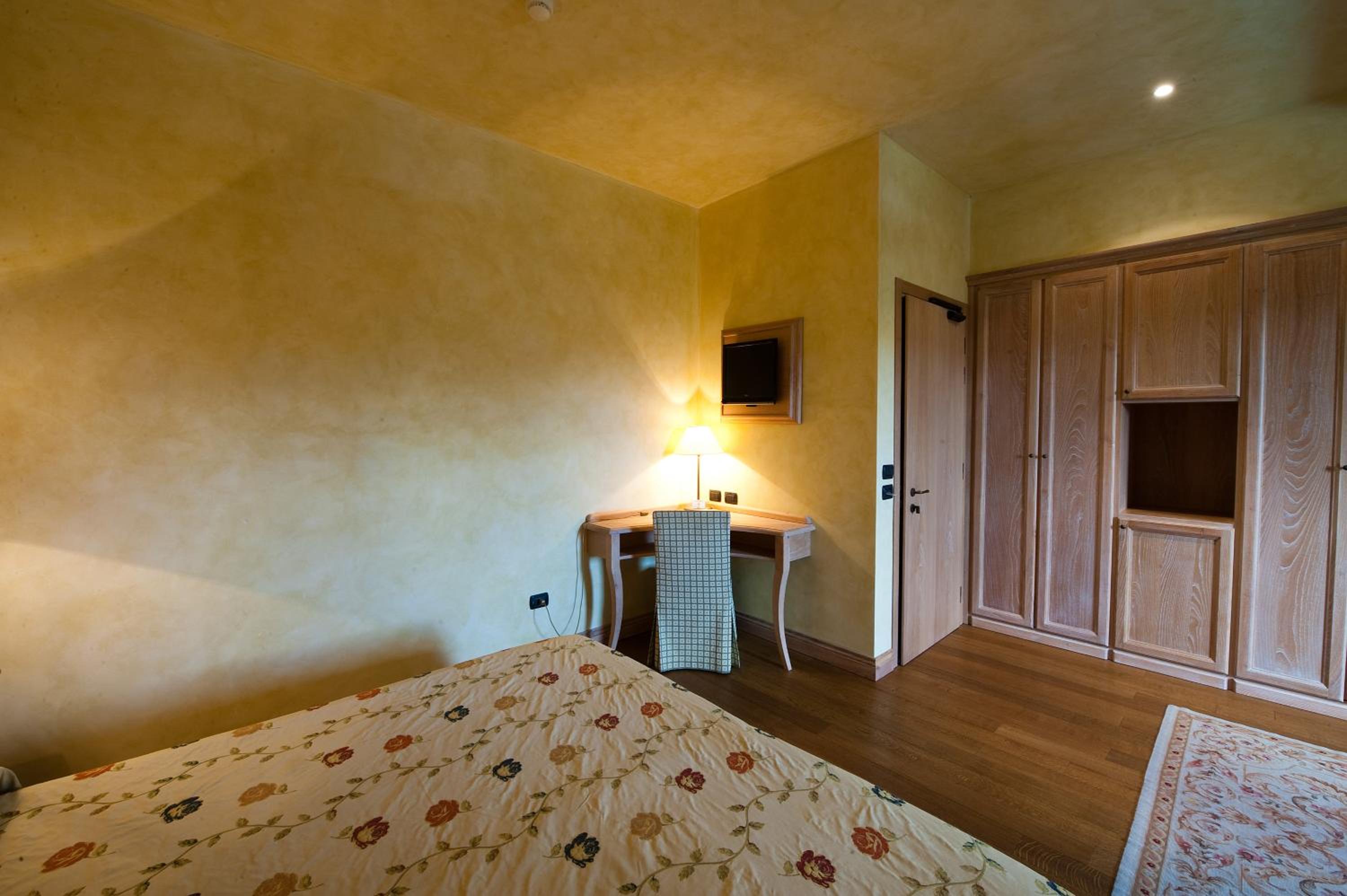 Superior Room "Borgo Benessere" with Spa Access - Photo 1