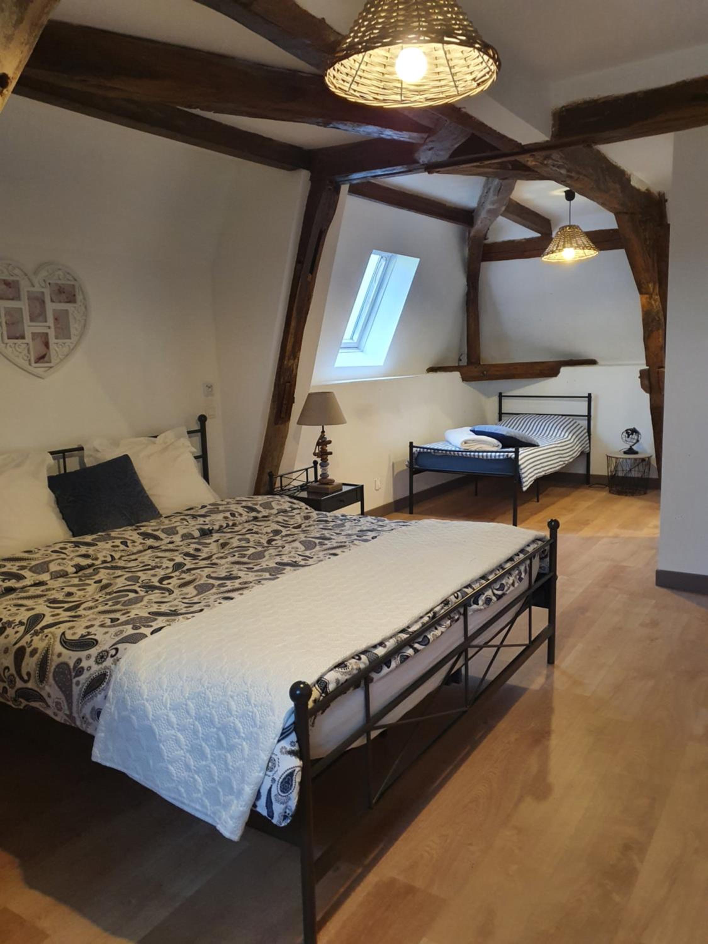 King Room with Garden View - Photo 6