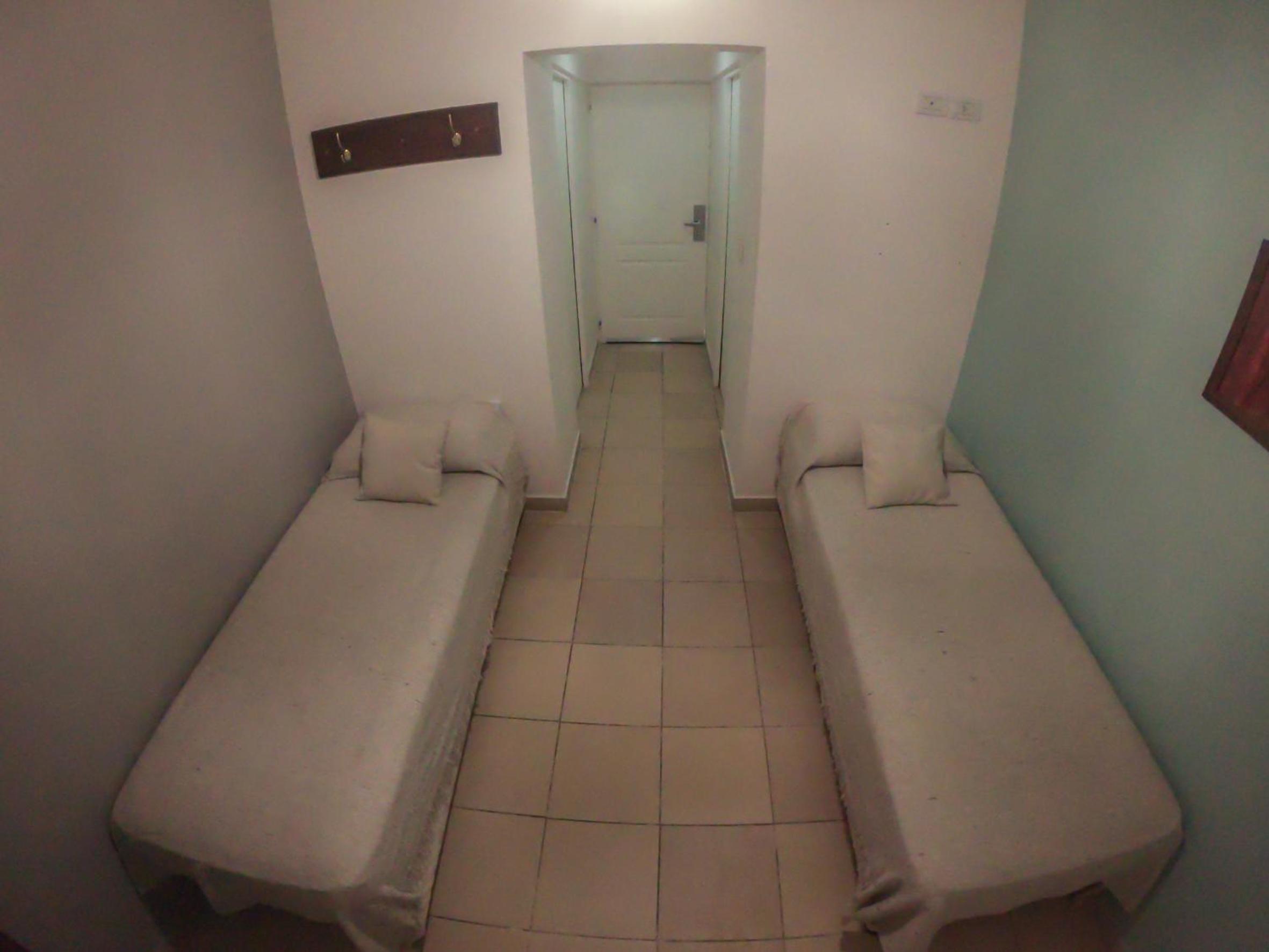 Small Twin Room photo 1