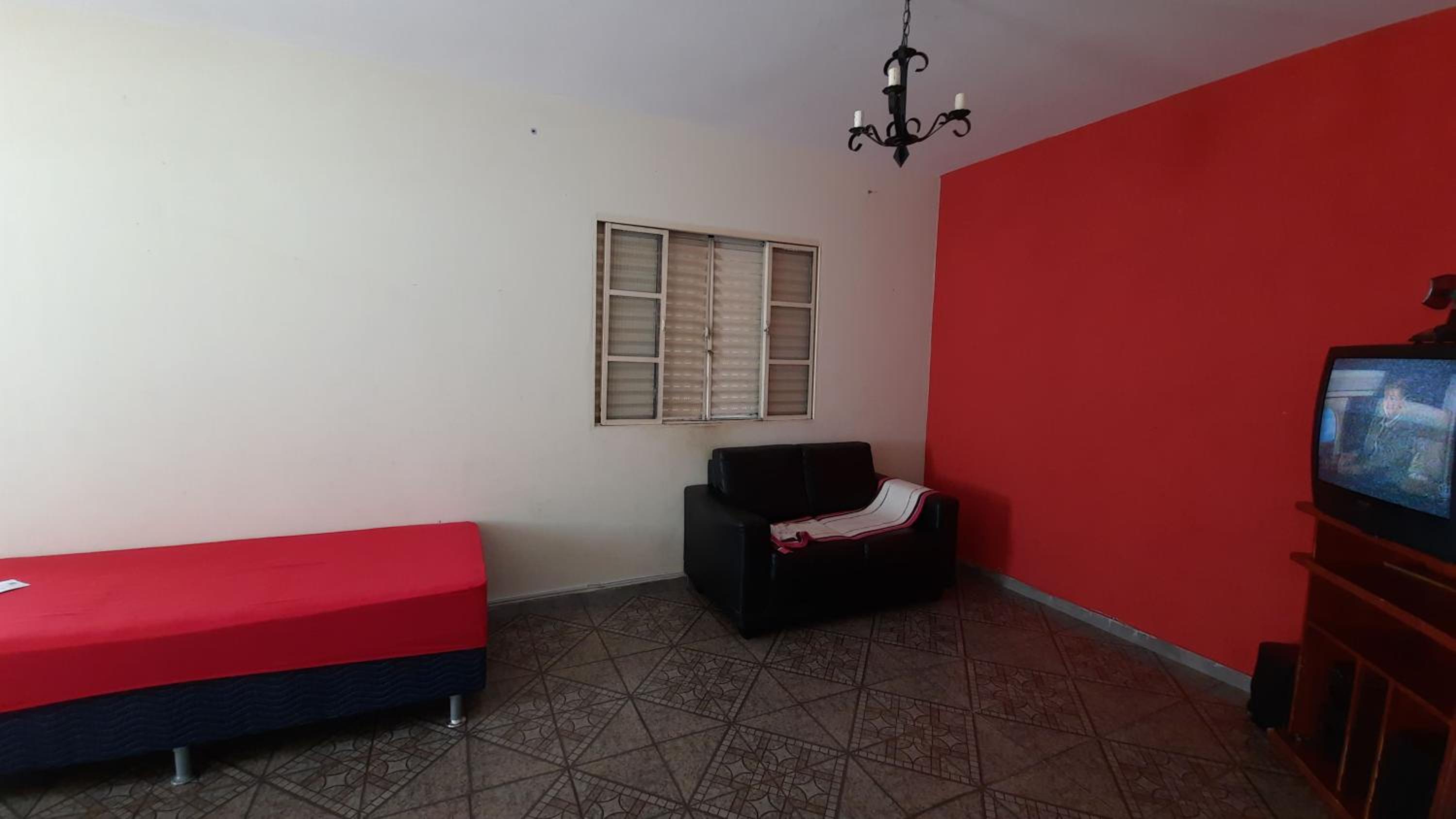 Three-Bedroom House photo 3