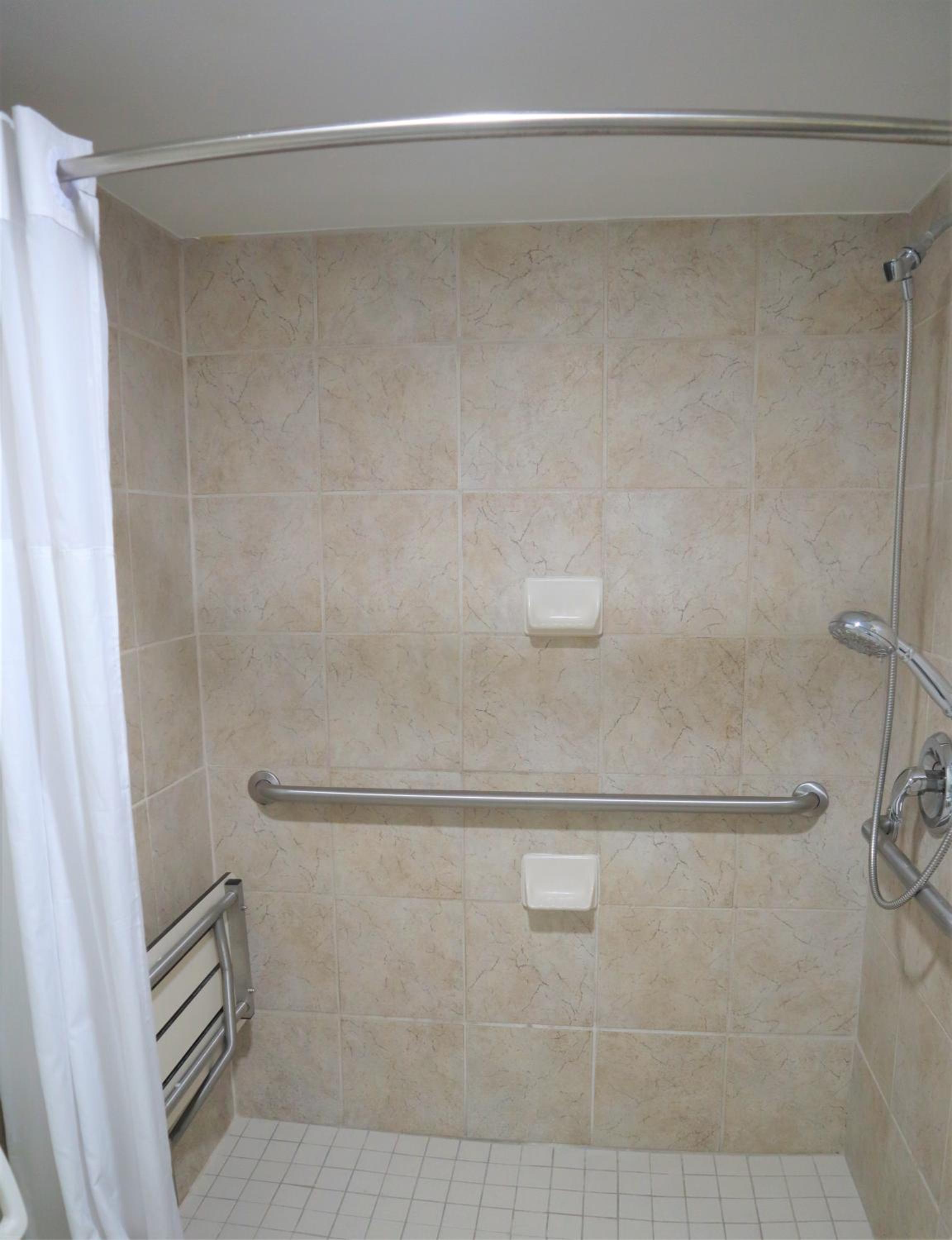 King Room - Mobility Access/Non-Smoking - Photo 2