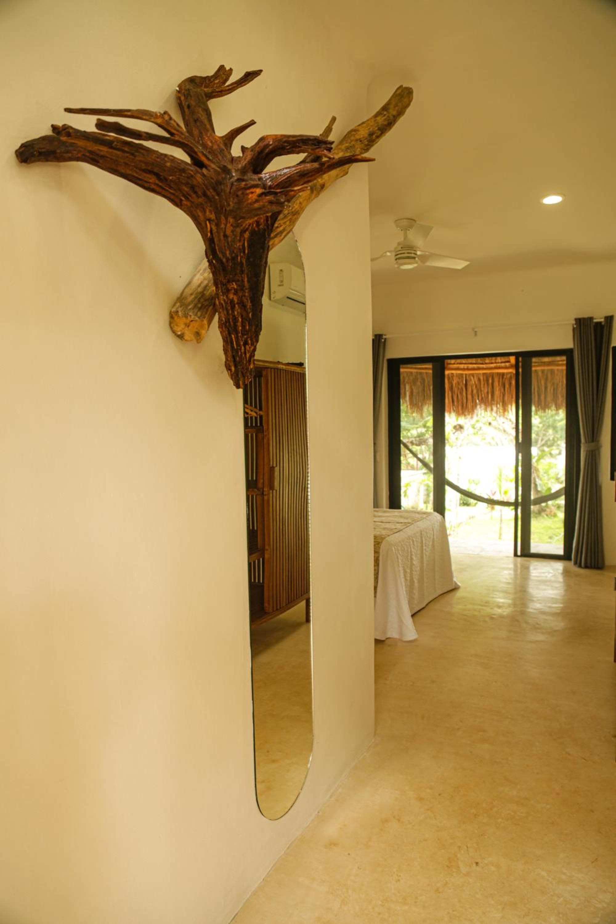 Queen Room with Garden View - Photo 31