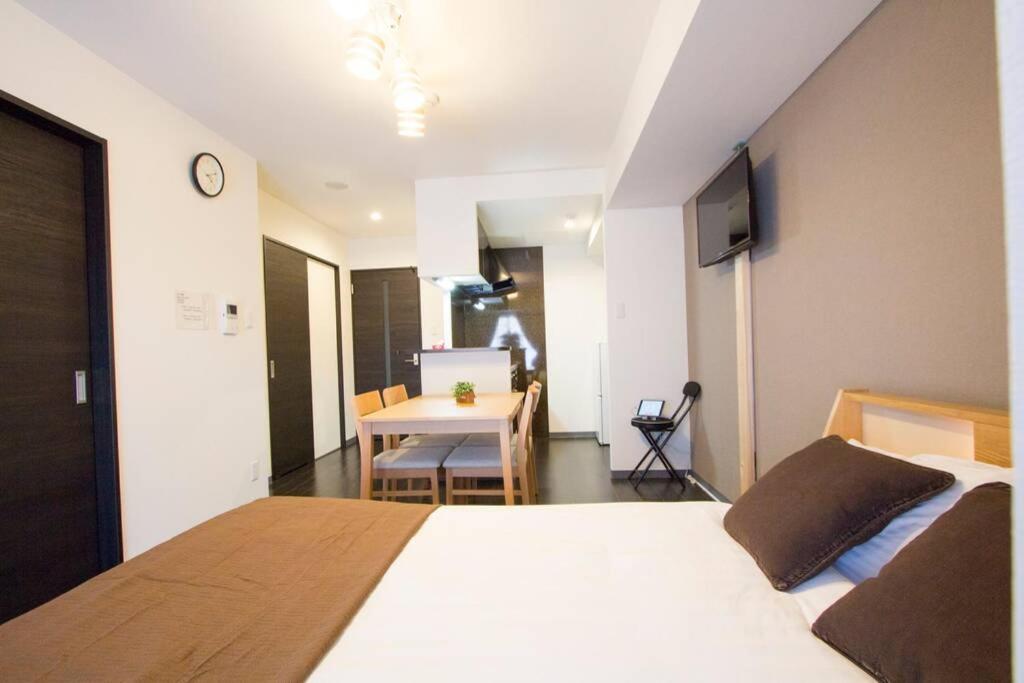 One-Bedroom Apartment - Photo 20