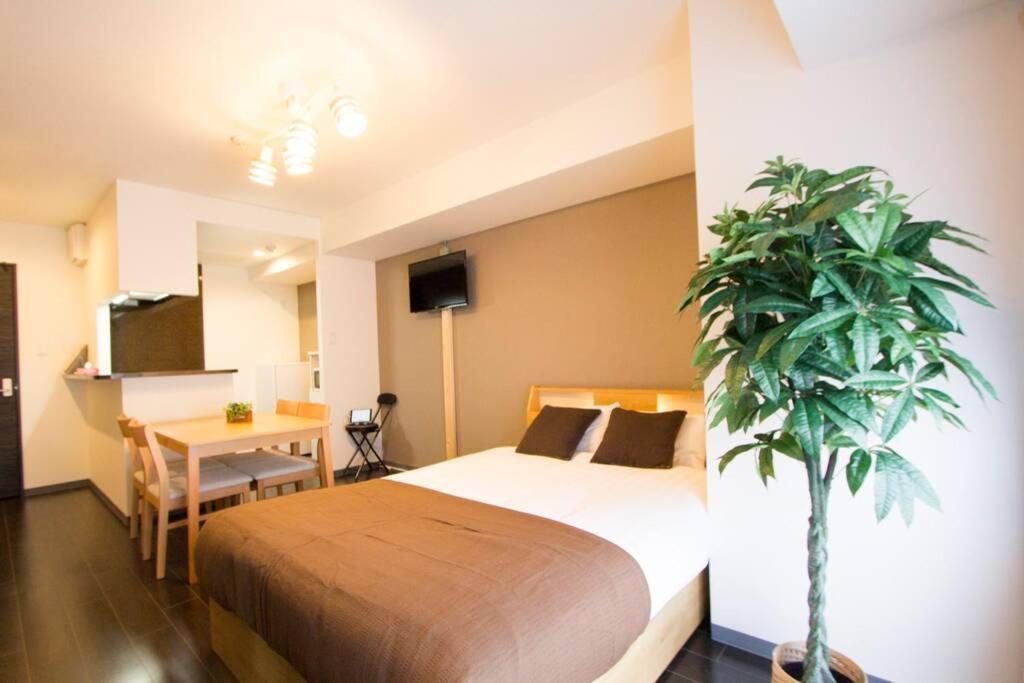 One-Bedroom Apartment - Photo 1