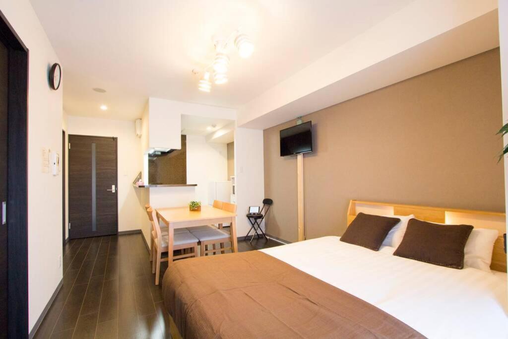 One-Bedroom Apartment - Photo 34