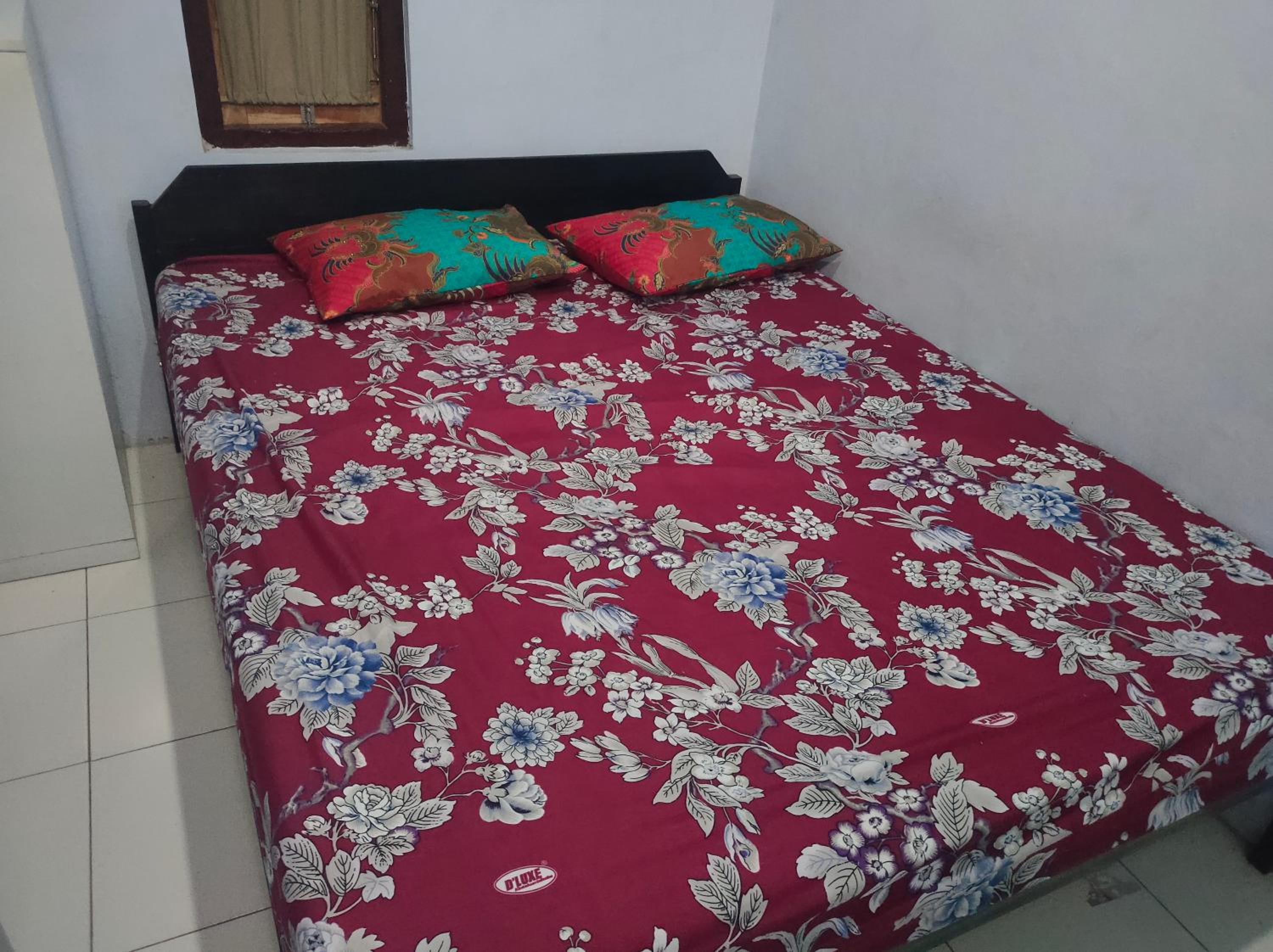 Standard Double Room with Shared Bathroom photo 2