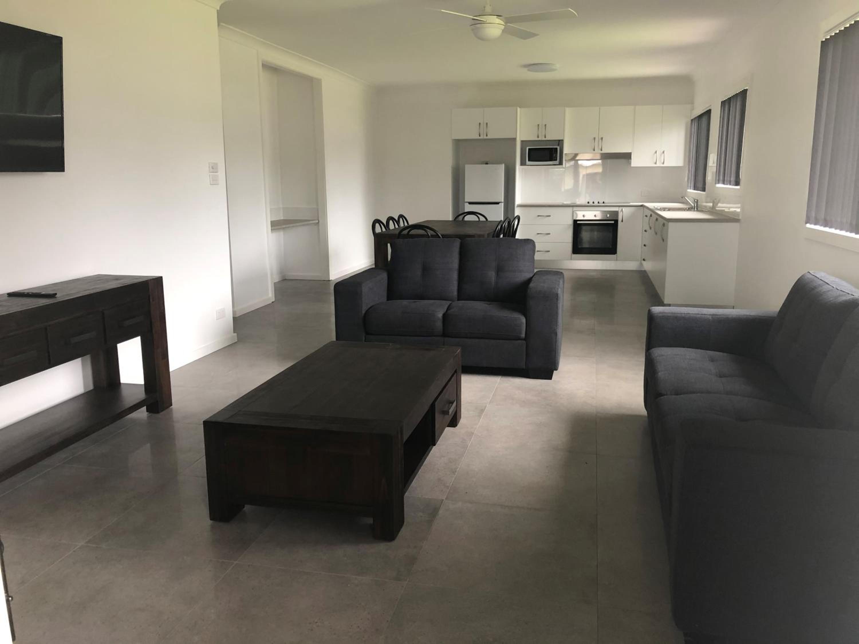 Superior Family Room photo 1