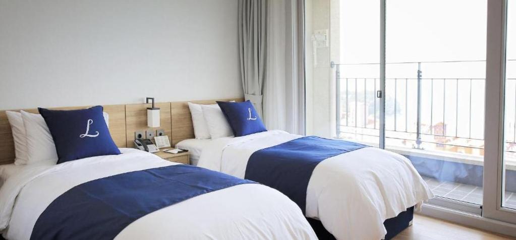 Superior Twin Room photo 2