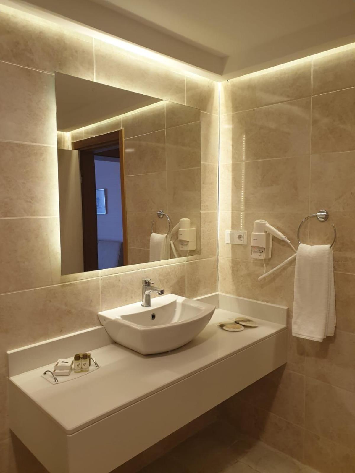 Standard Room with Sea View photo 3
