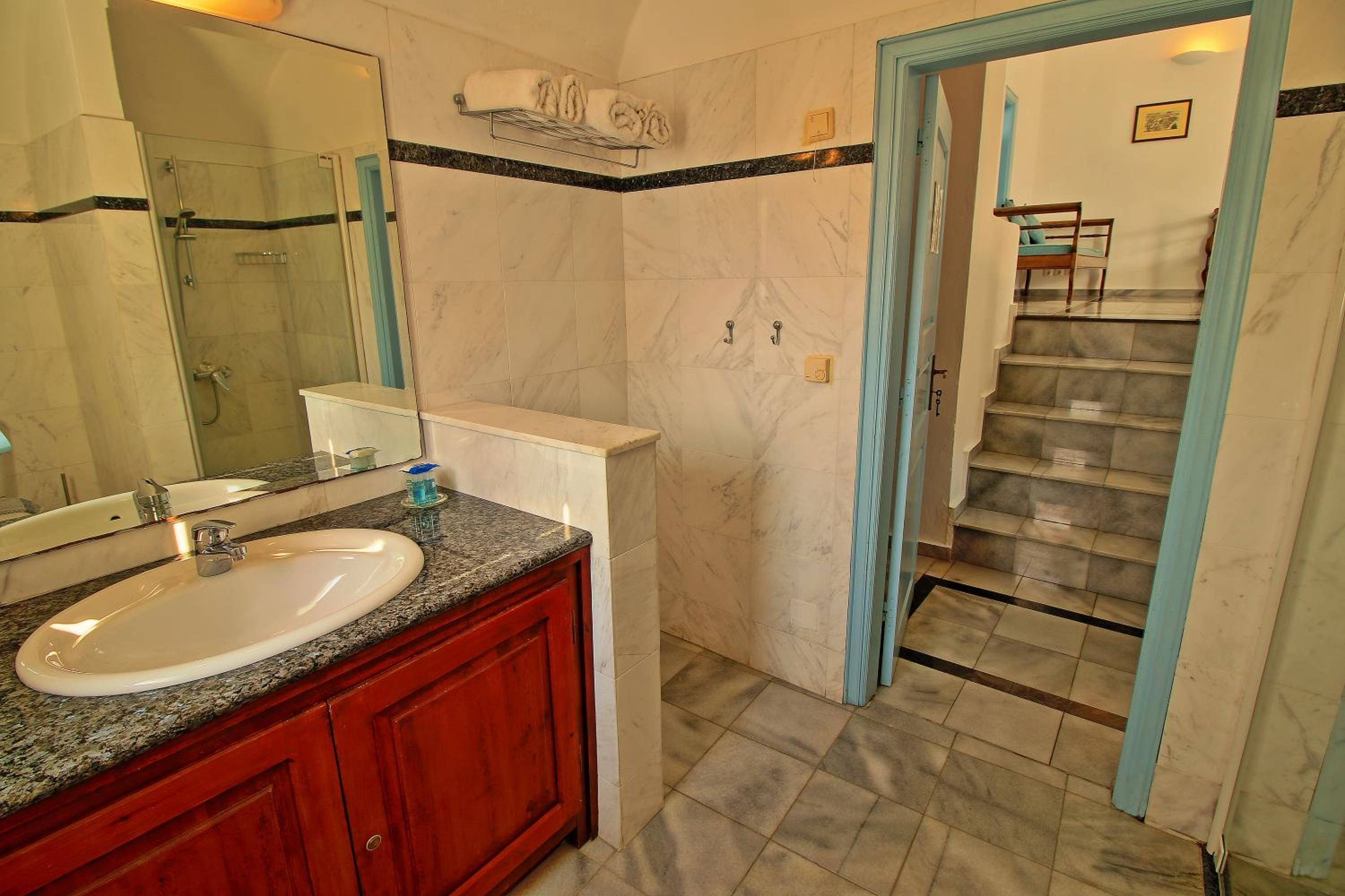 Superior Double Room - Photo 5