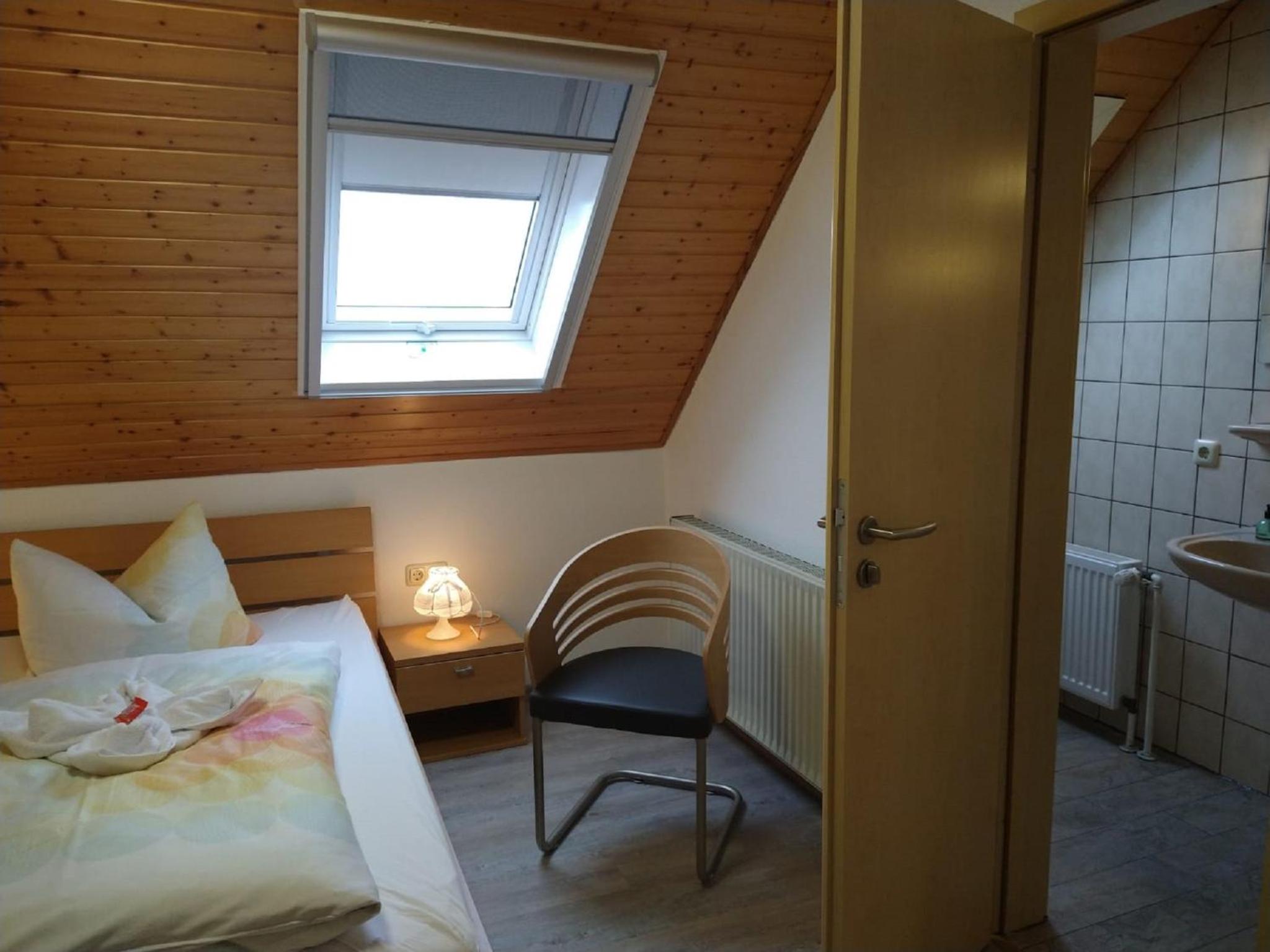 Single Room photo 3