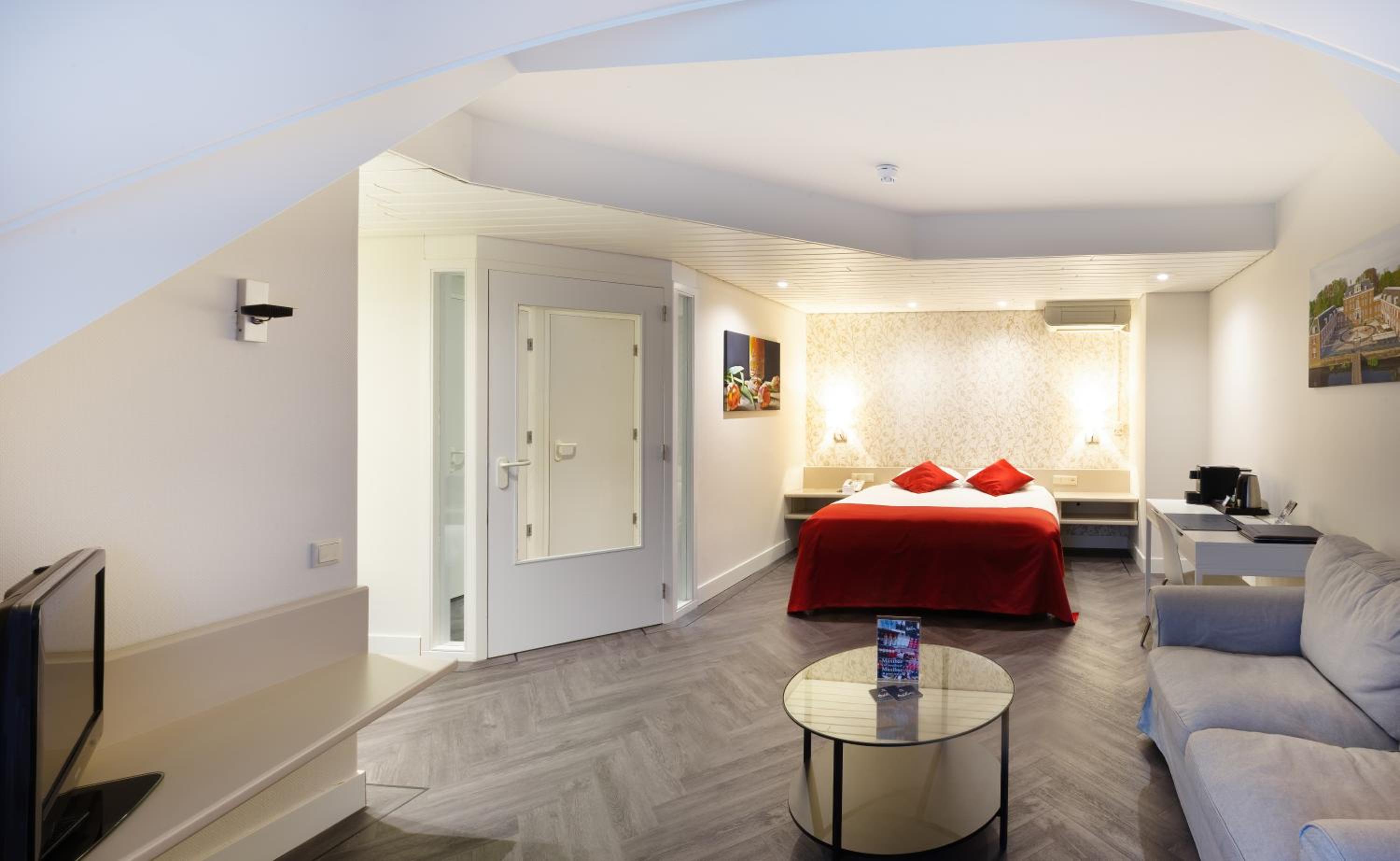 Family Suite - Photo 1