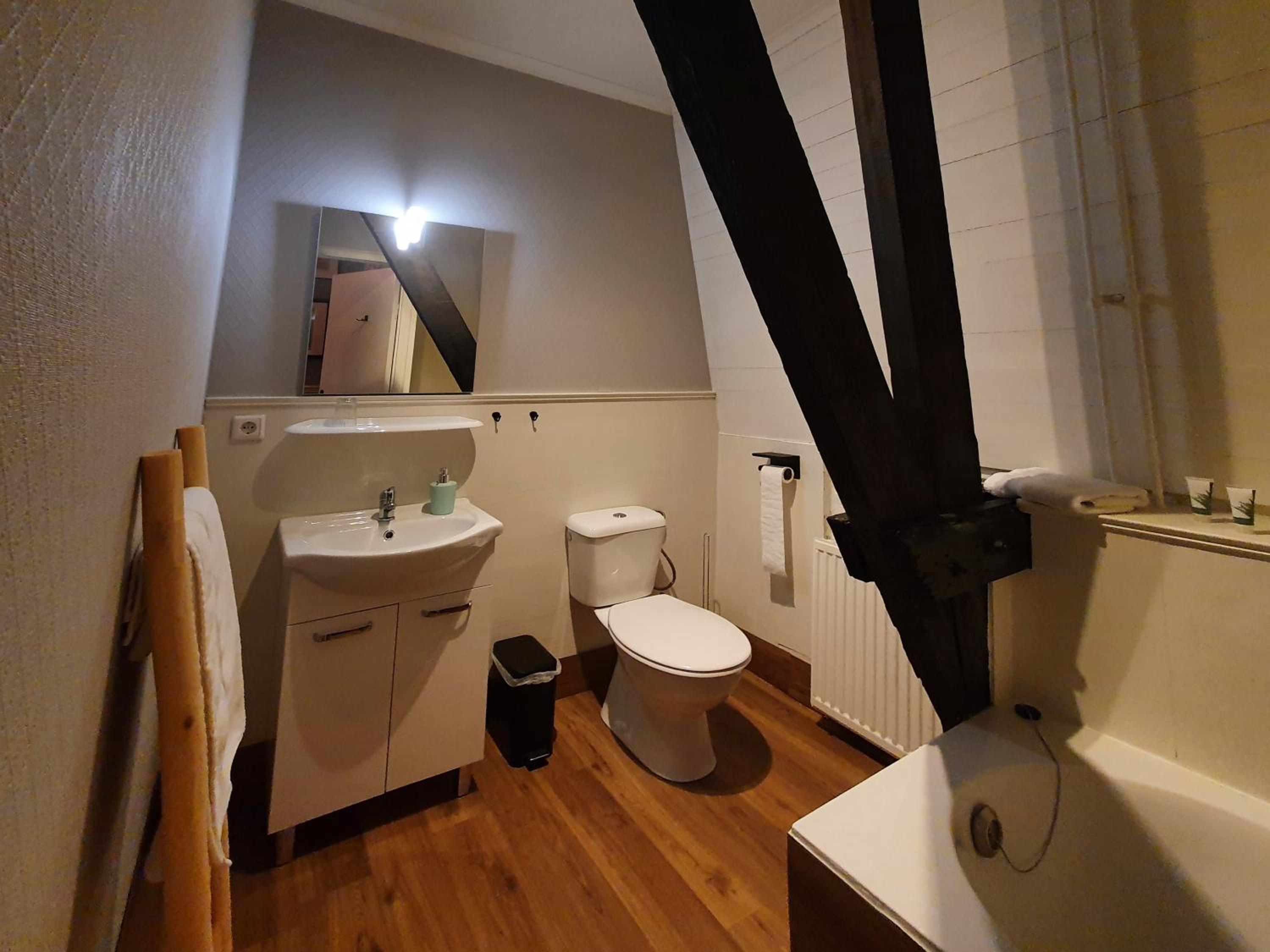 Small Double Room photo 2
