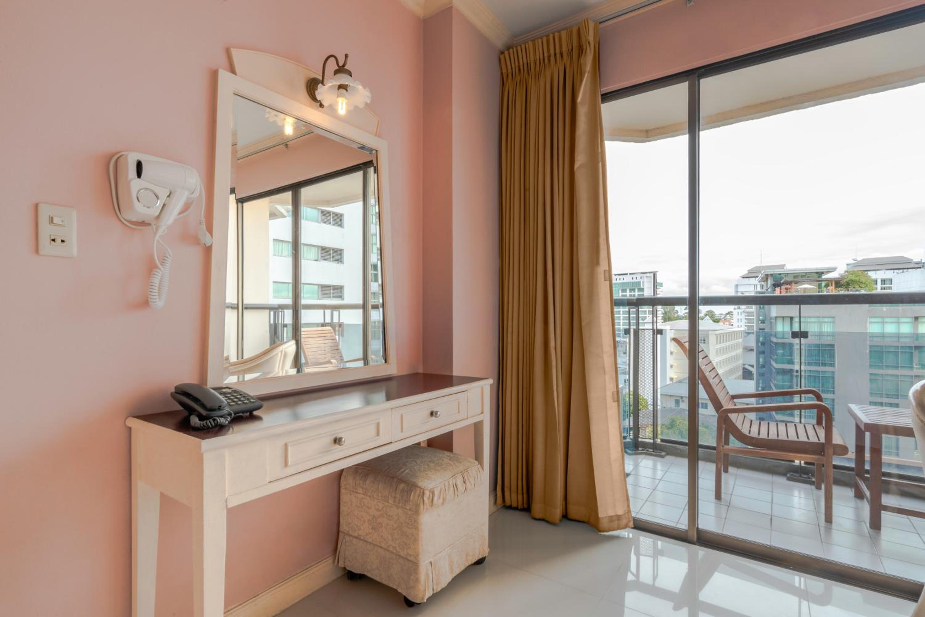 Superior Double or Twin Room - Photo 3