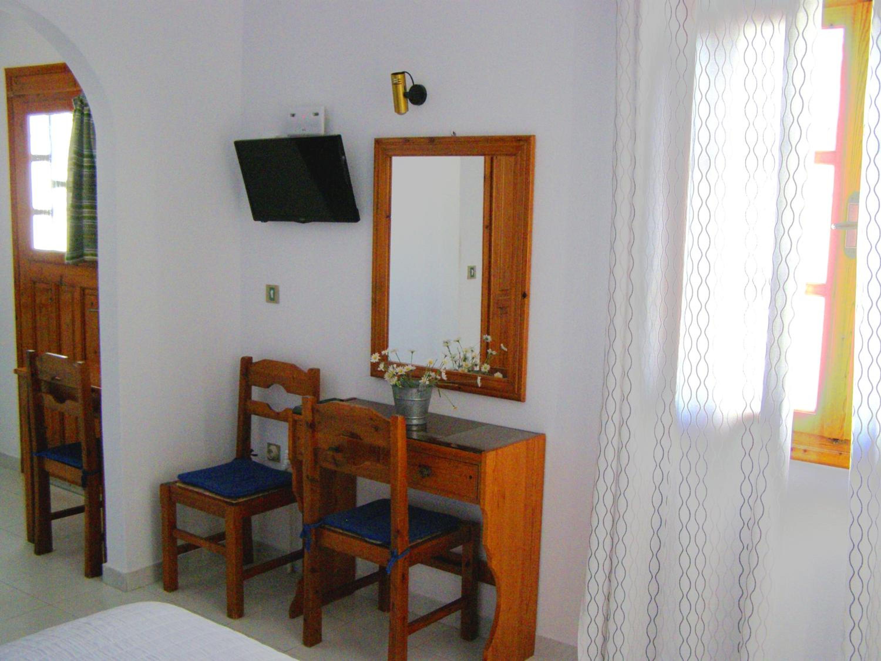 Standard Studio with Two Single Beds