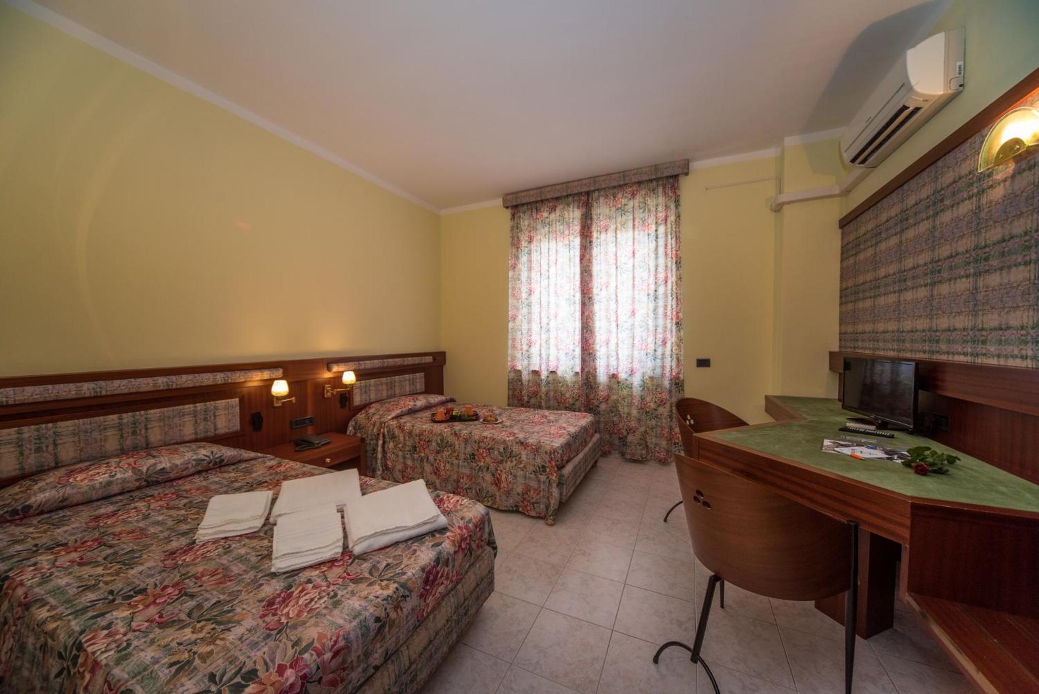 Twin Room photo 1