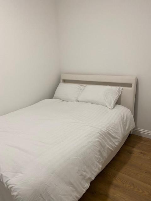Two-Bedroom Apartment - Photo 19