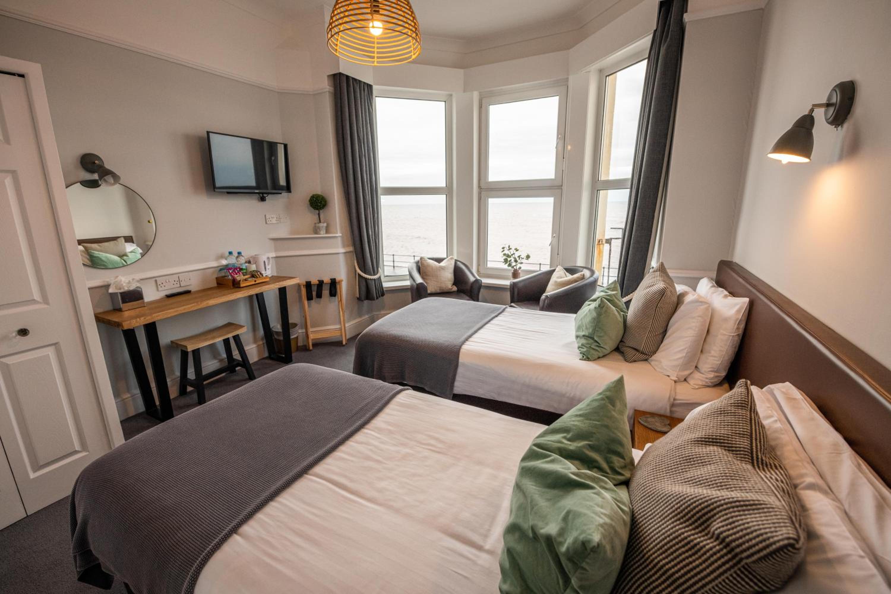 Twin Room with Sea View photo 2
