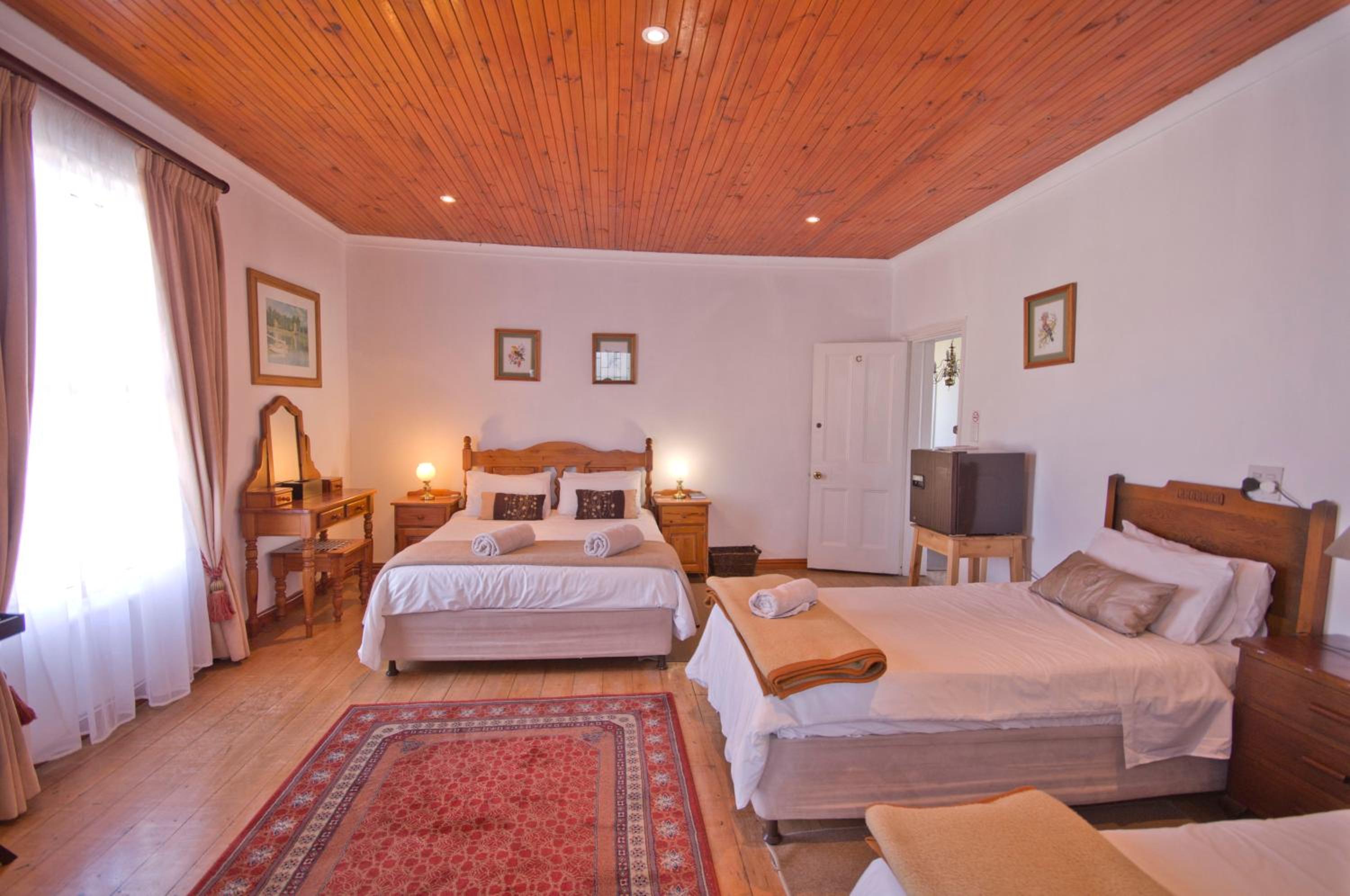 Quadruple Room - Photo 7