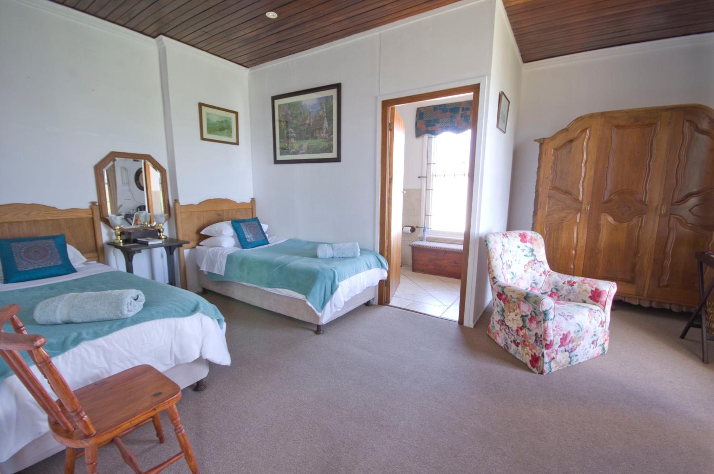 Twin Room - Photo 1