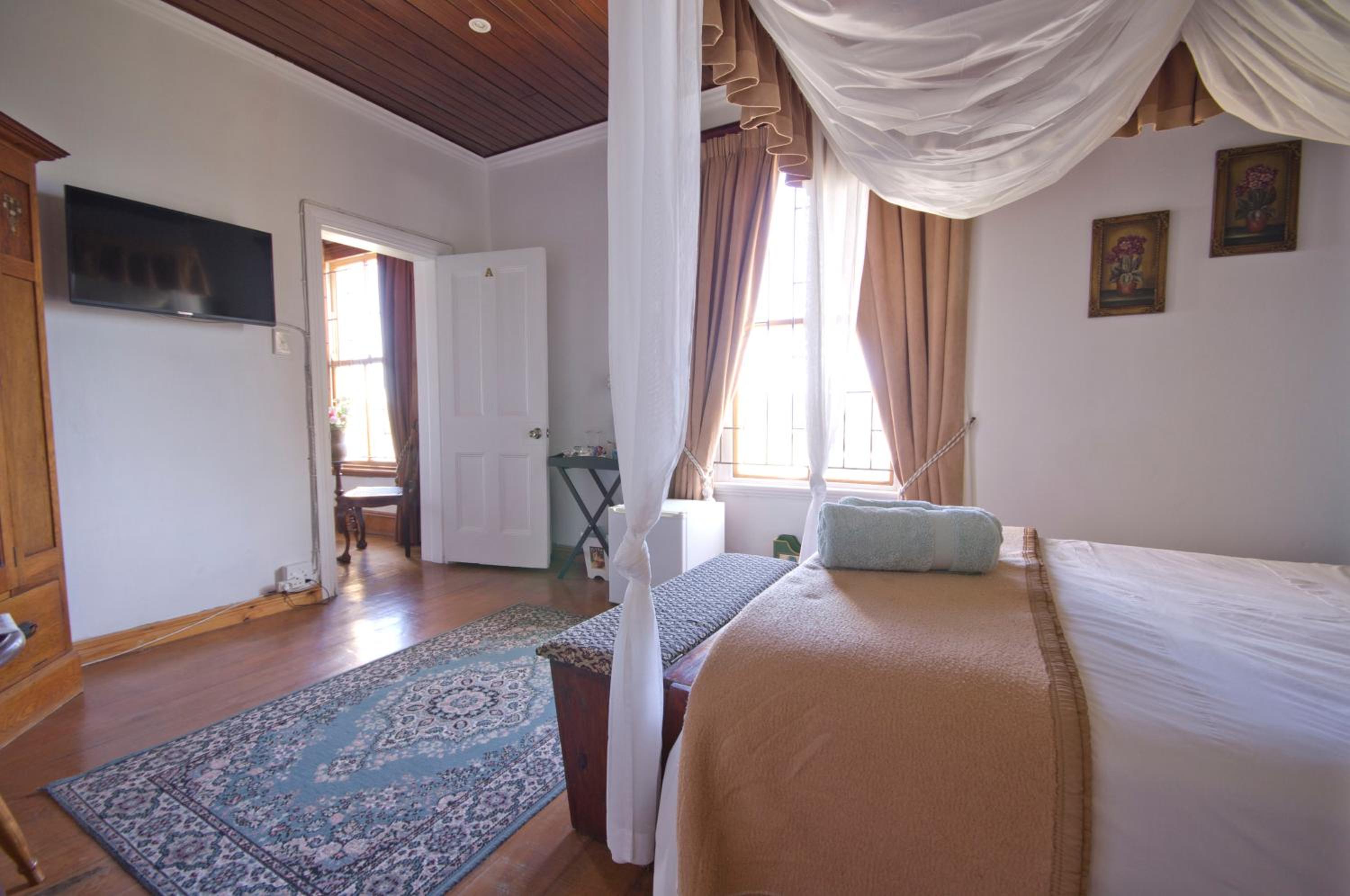  Double Room - Photo 1