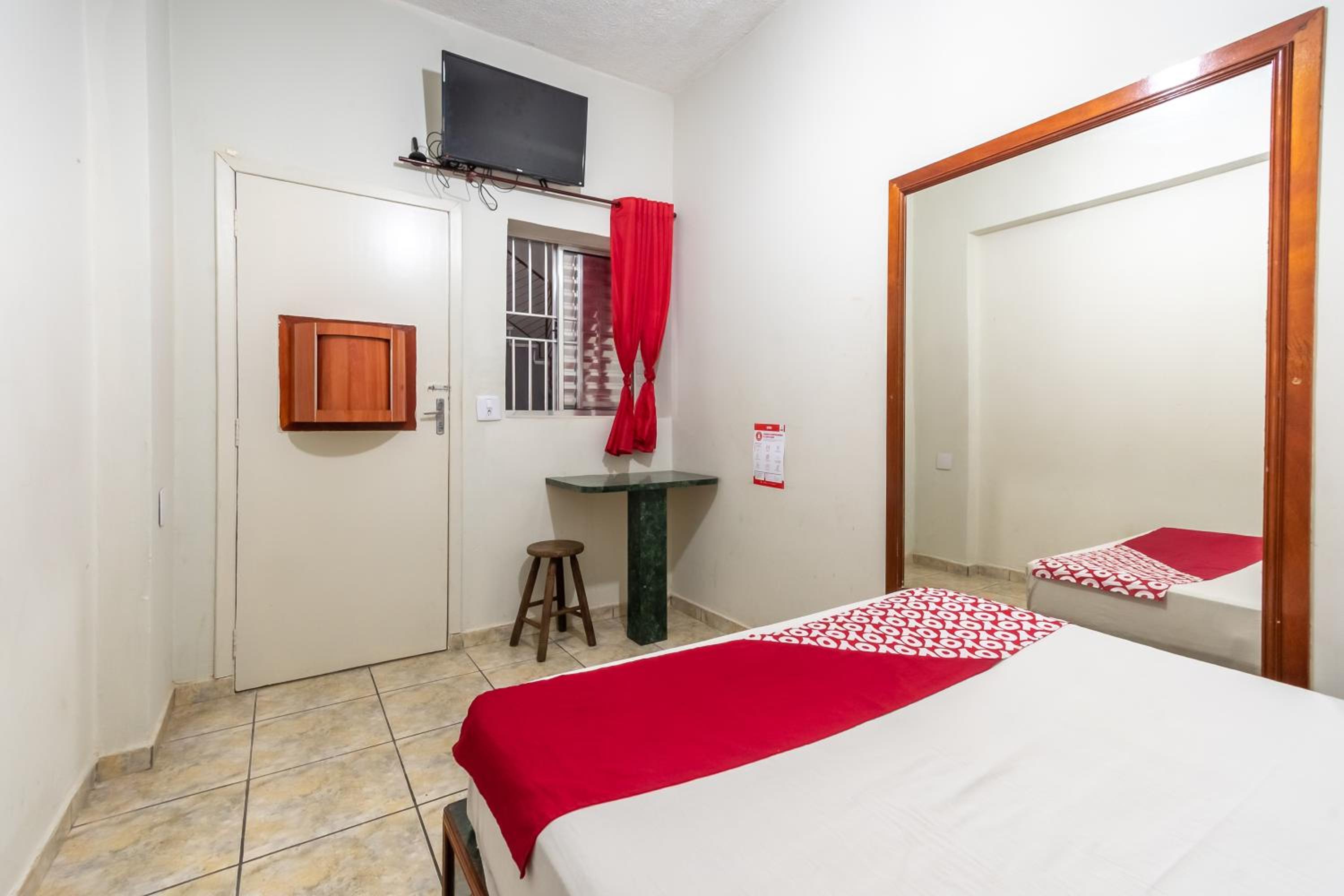 Double Room - Photo 3