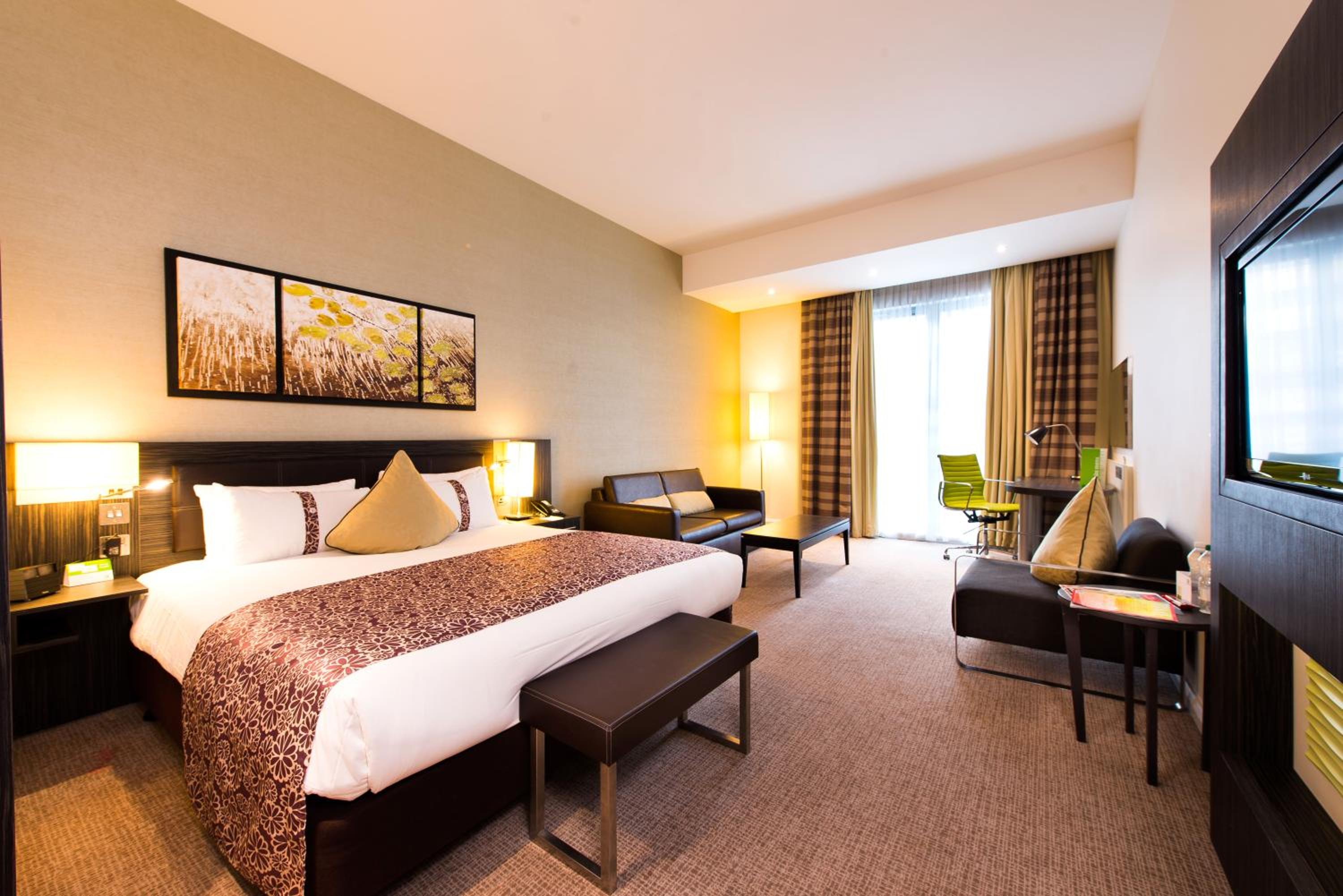 Premium King Room with Sofa Bed