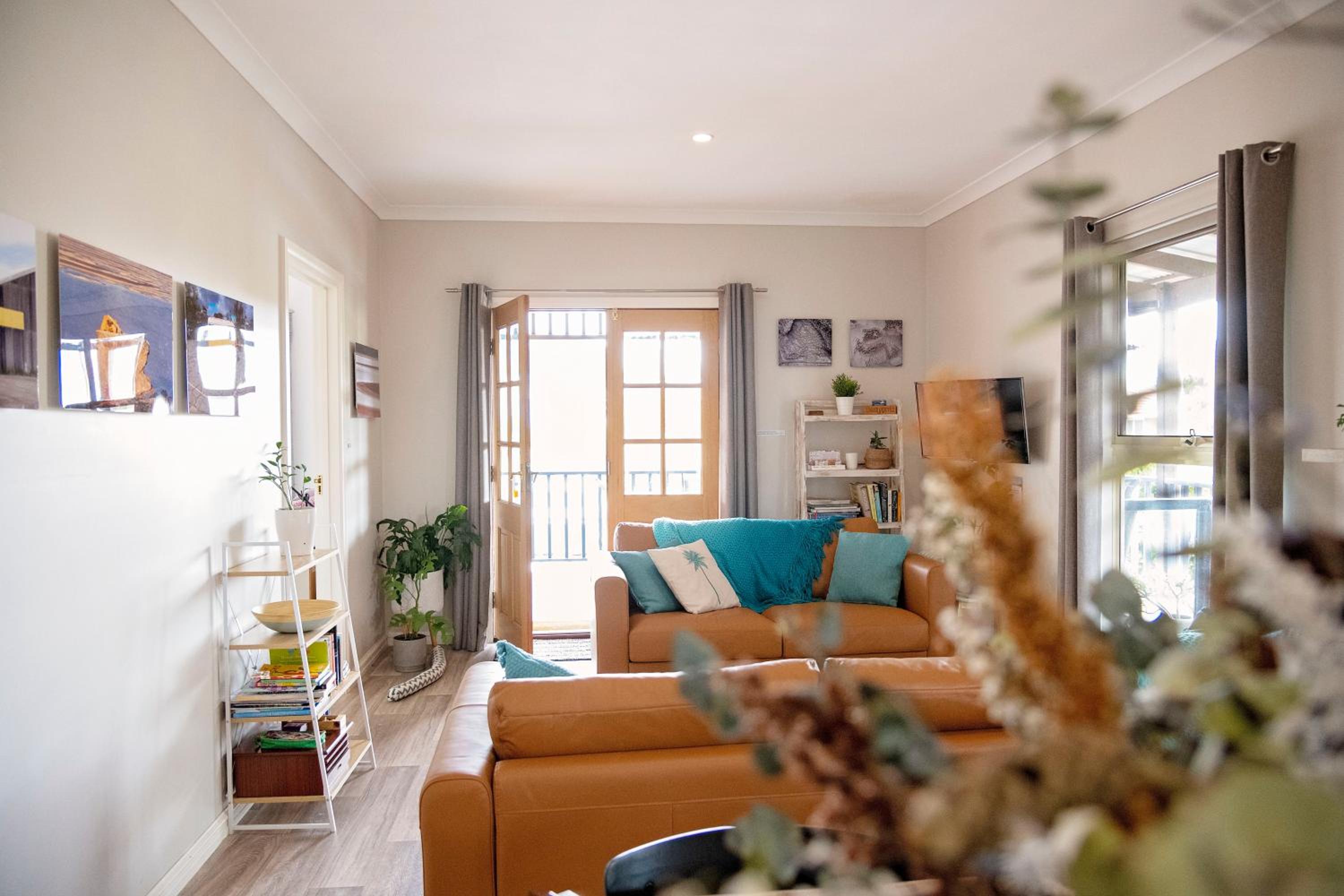 Three-Bedroom Apartment photo 1