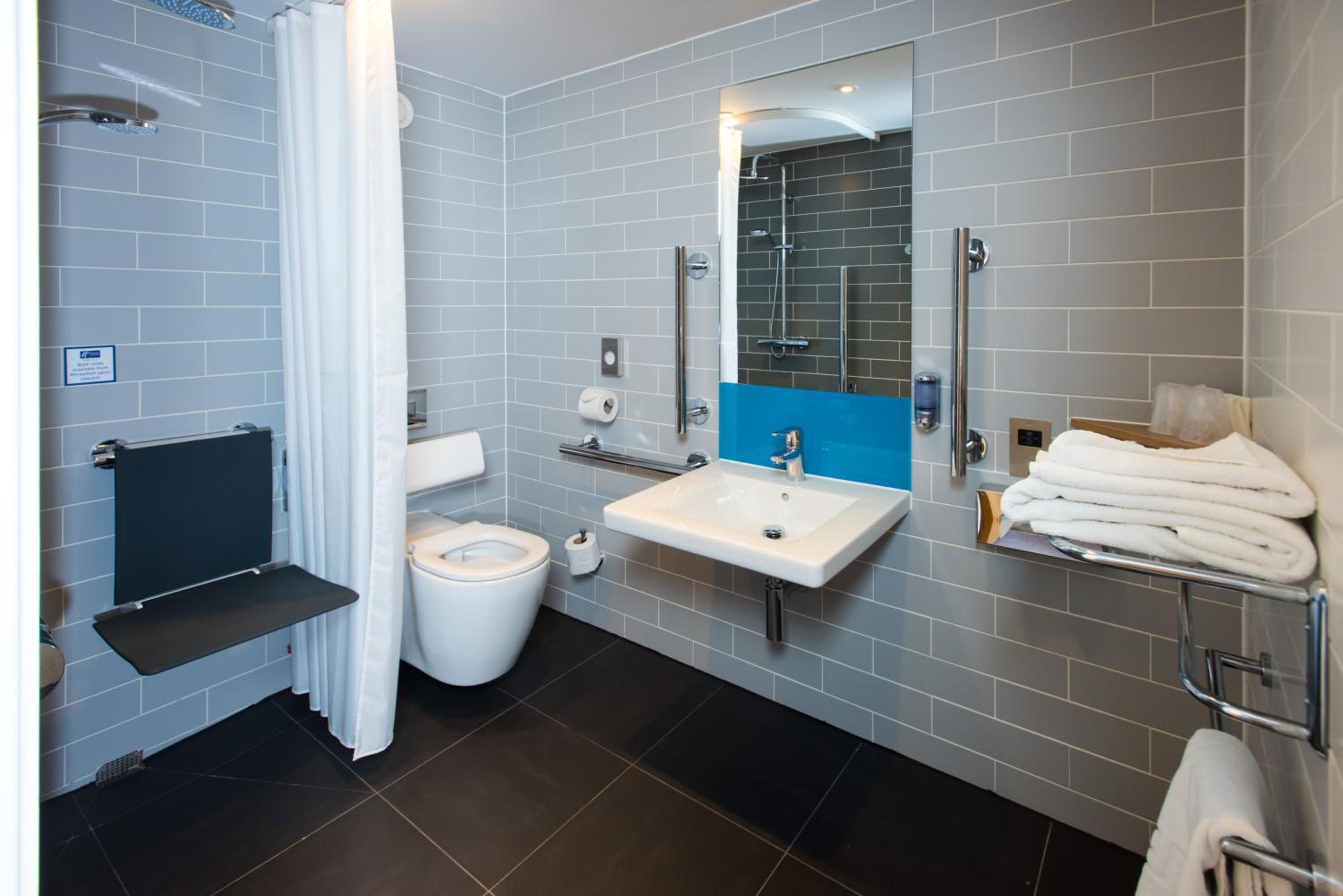Double Room with Free Hot Breakfast - Accessible - Photo 5