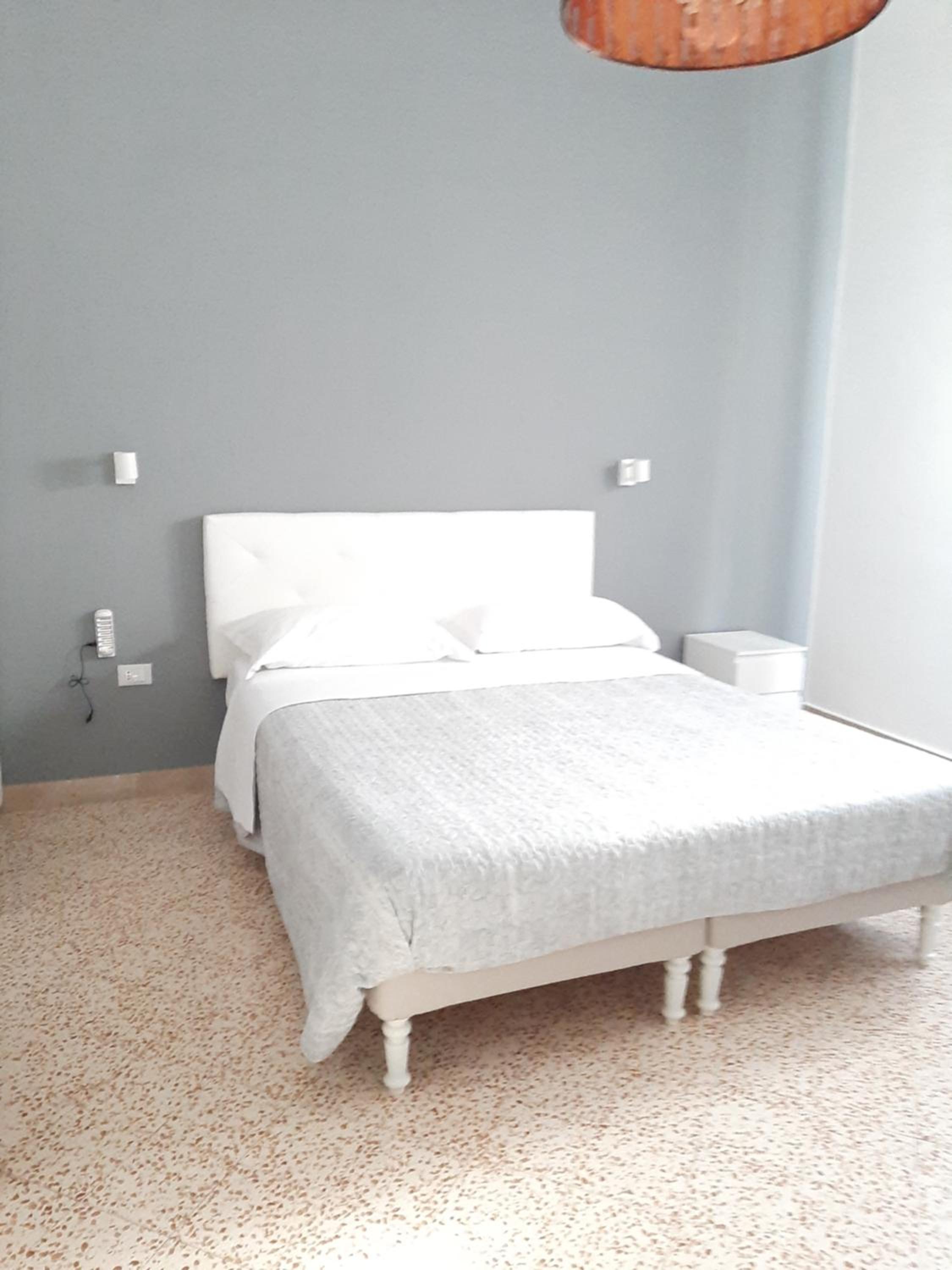 Quadruple Room with Private Bathroom - Photo 13