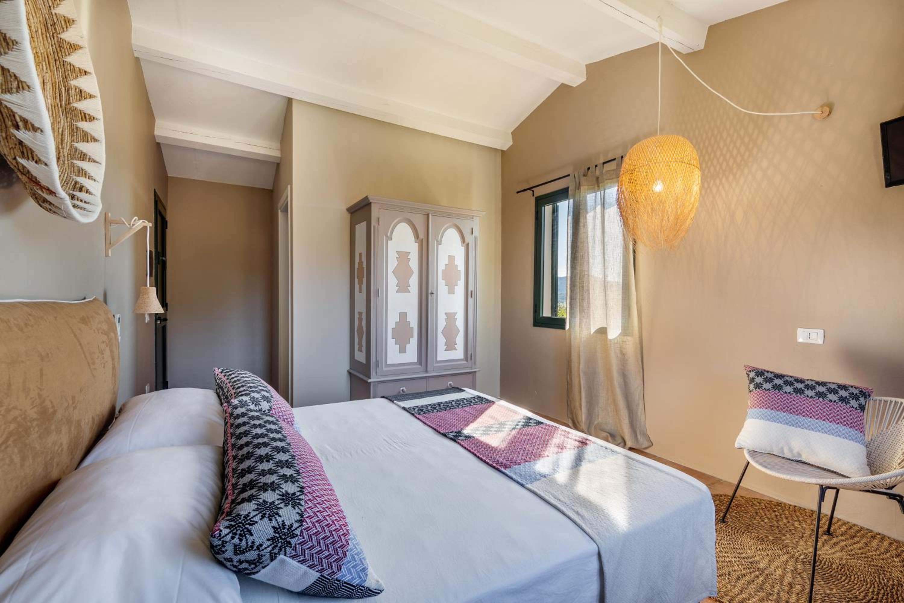 Double Room - Photo 5