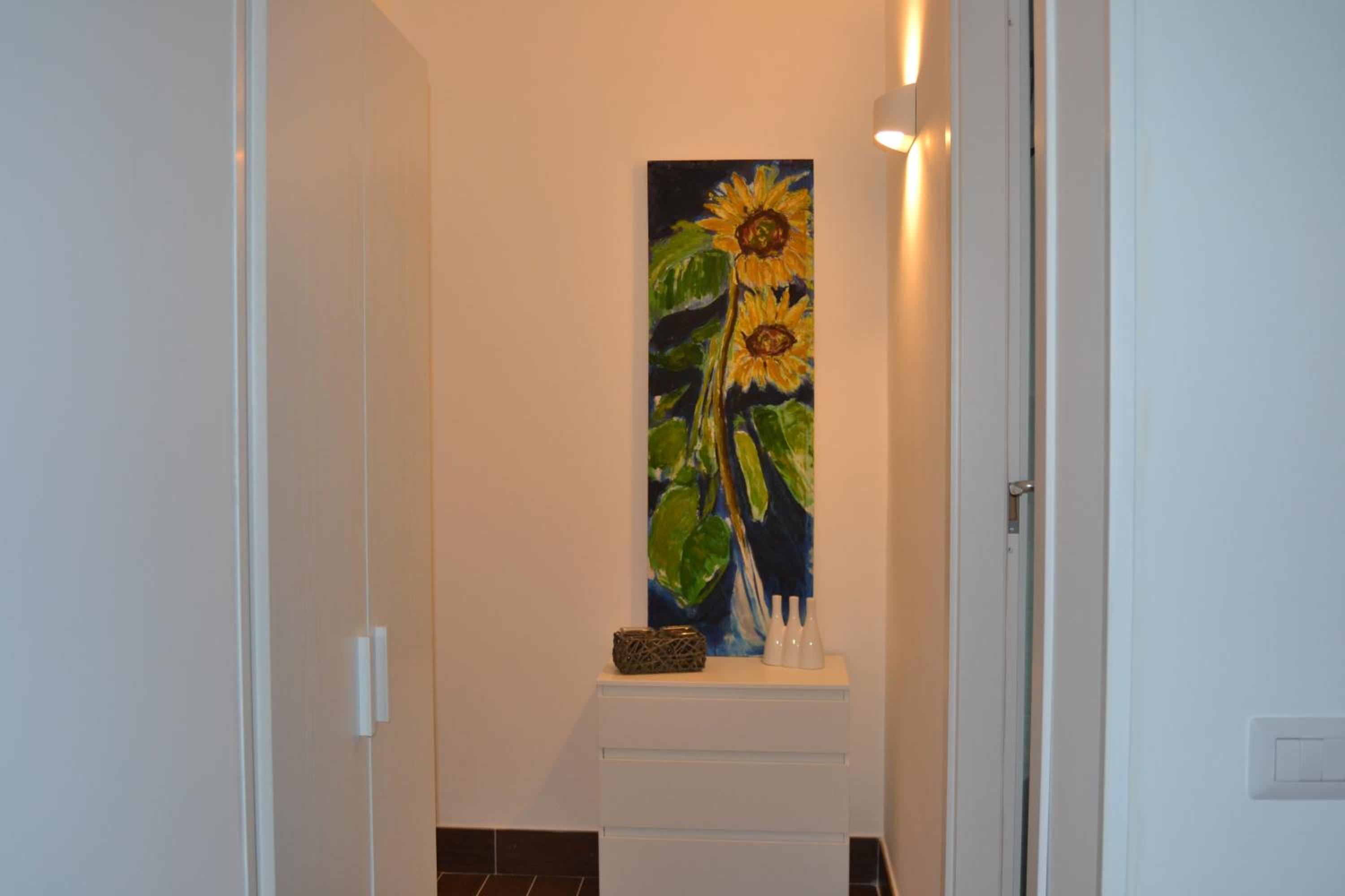 Quadruple Room with Private Bathroom - Photo 3