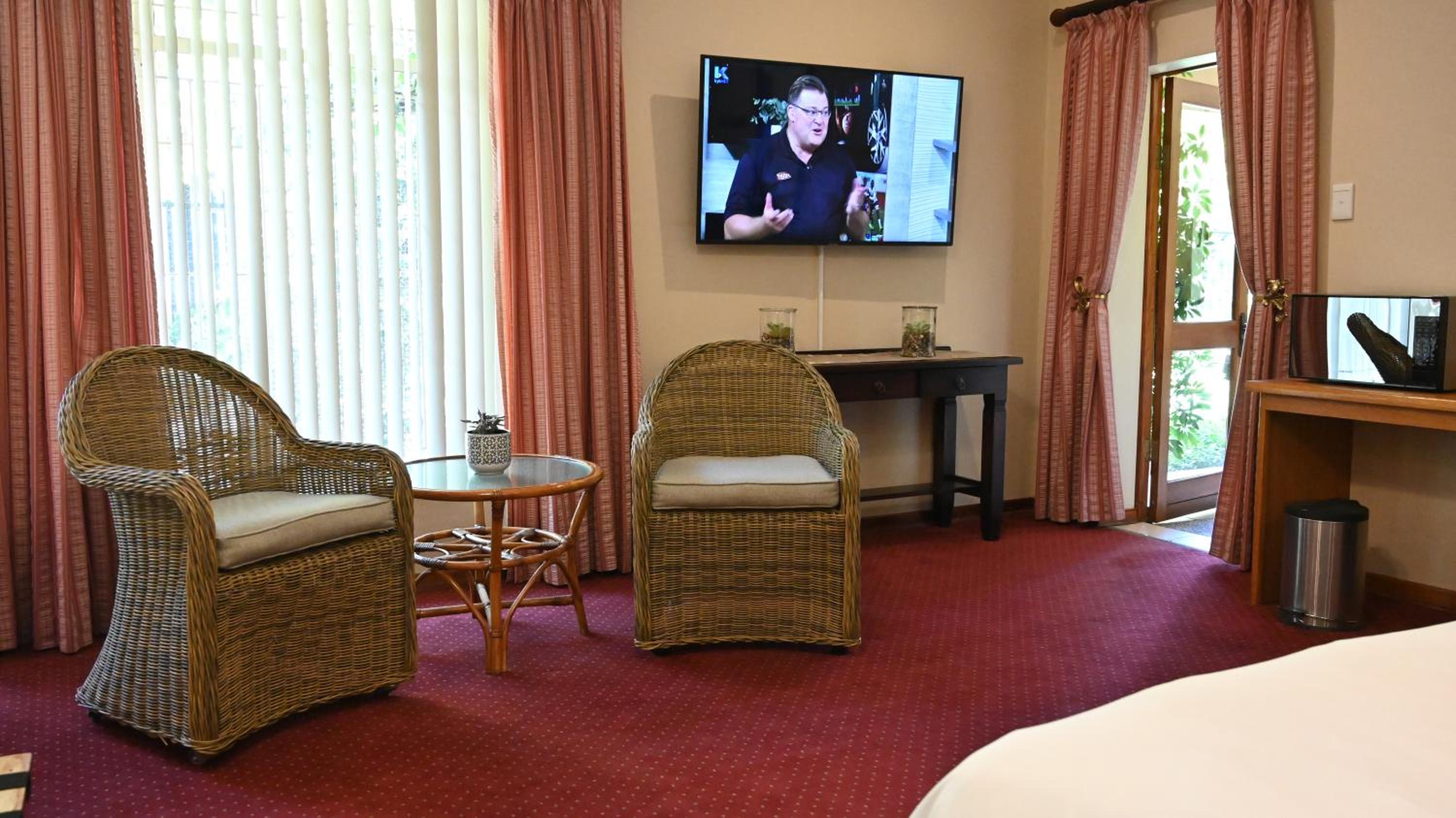 Standard Double Room - Photo 21