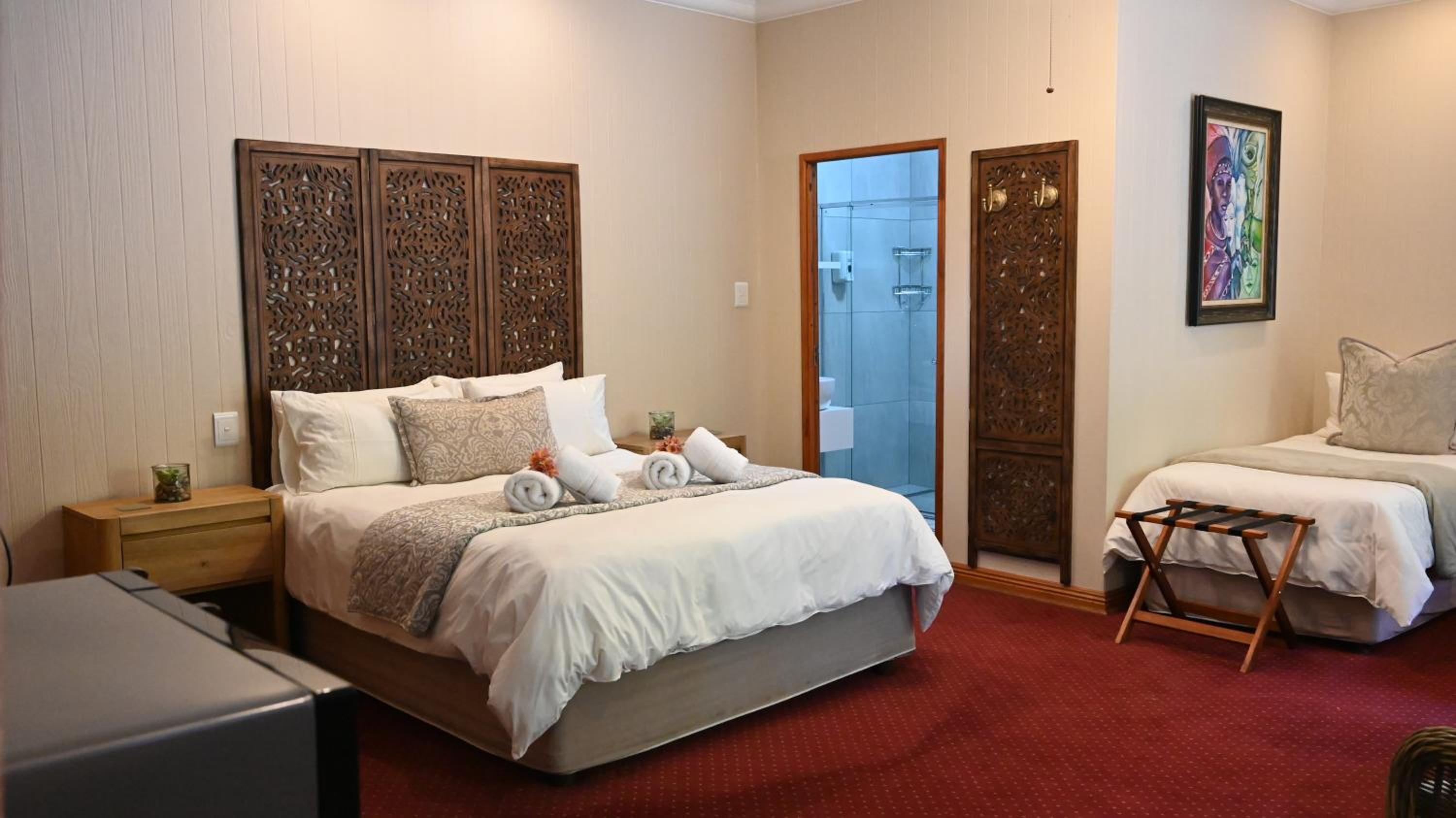 Standard Double Room - Photo 19
