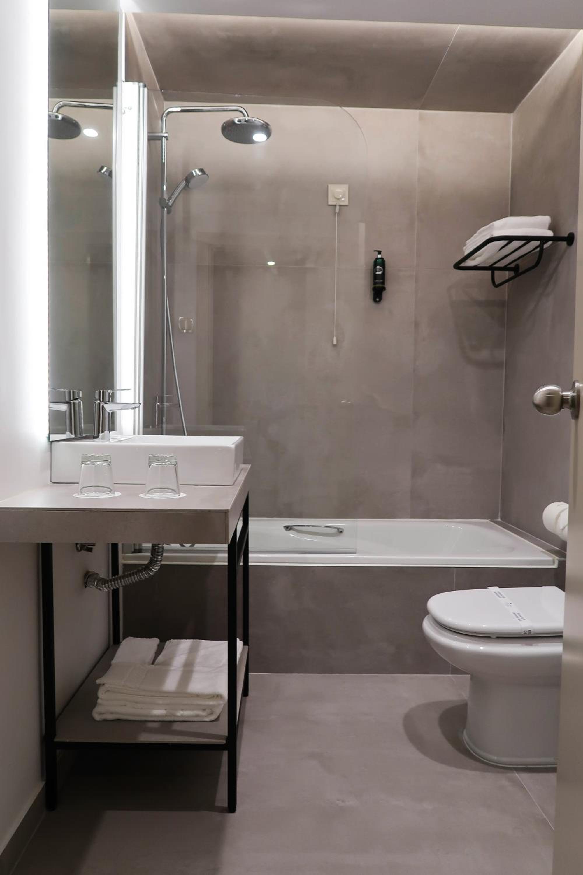 Double Room with Terrace - Photo 7
