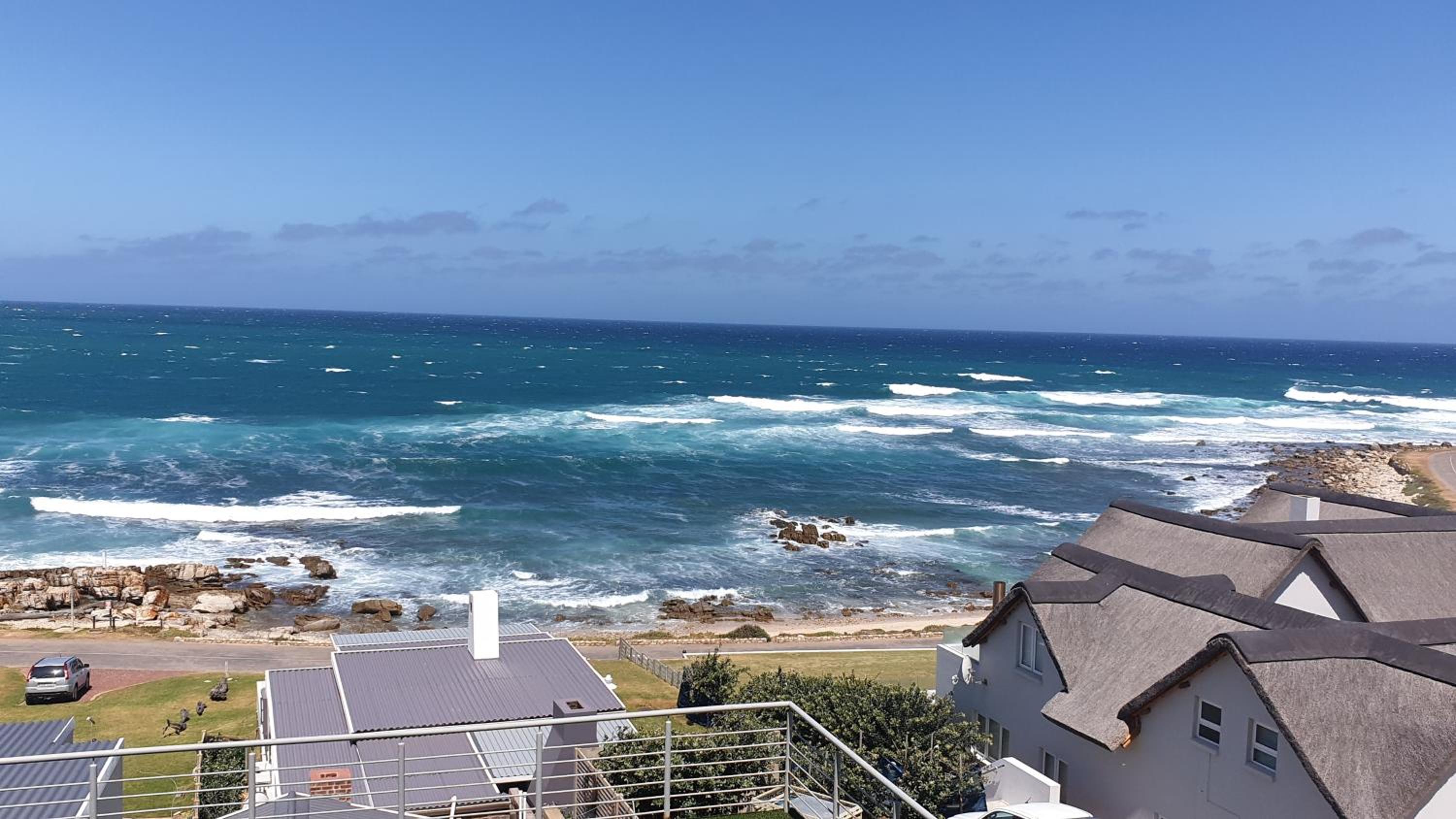 King Suite with Sea View - Photo 14