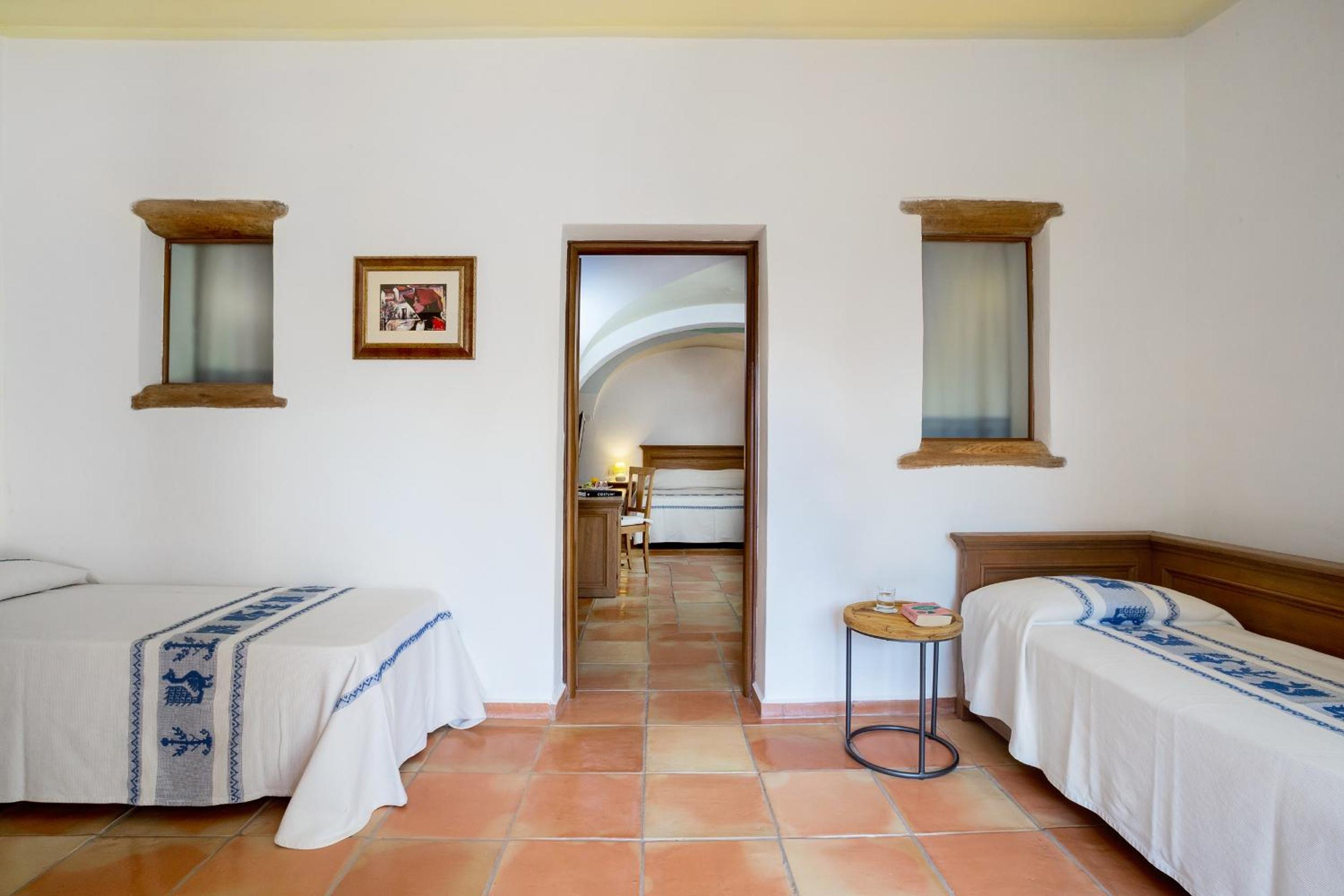 Superior Quadruple Room photo 2